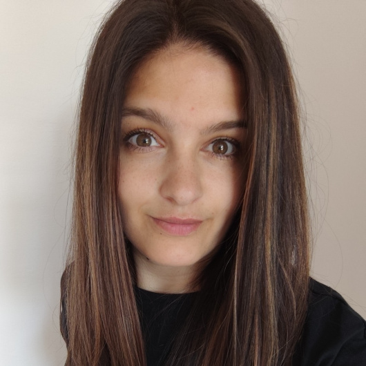 Döbrösyné Hombolygó Noémi