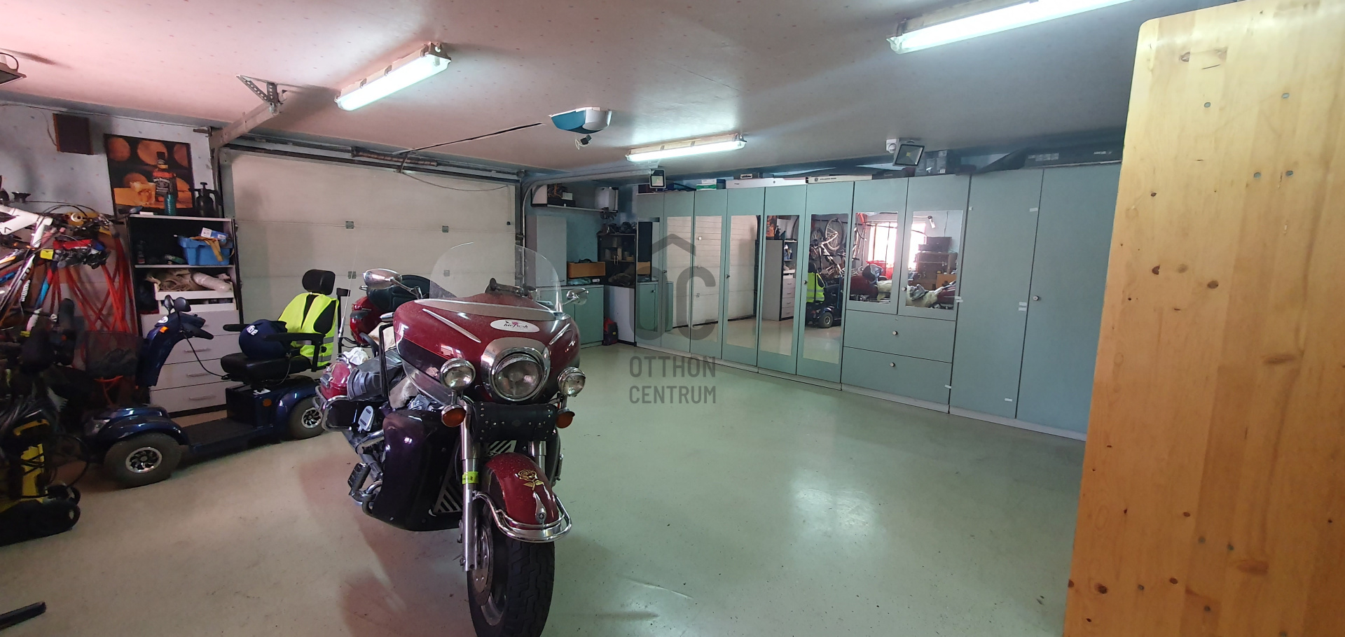 Gallery zoom image