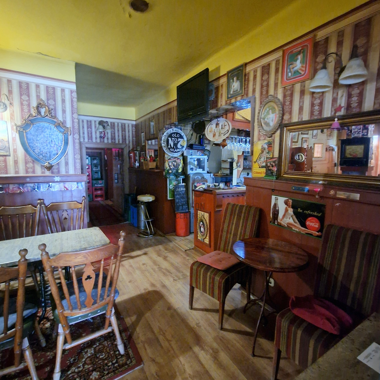 Gallery zoom image