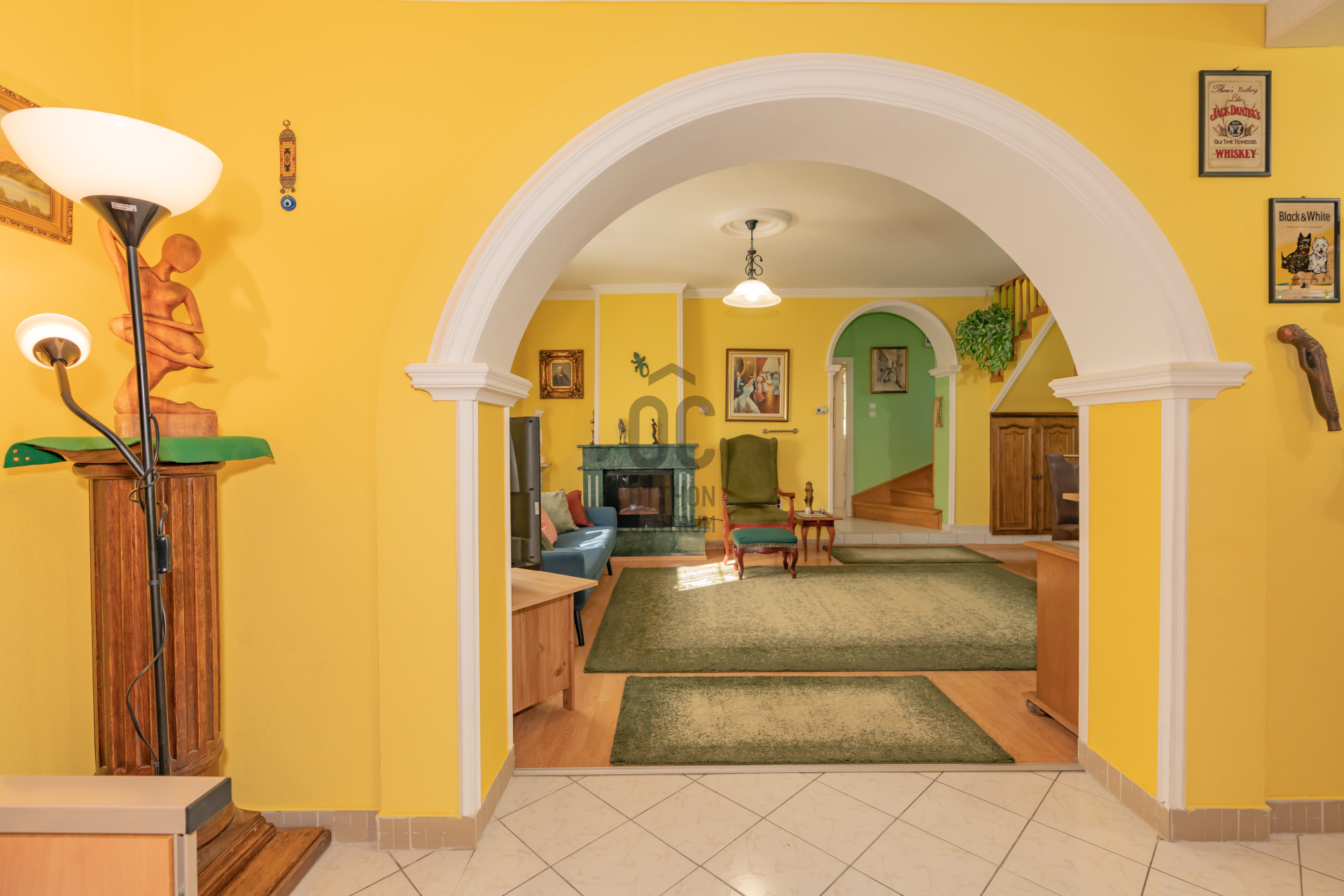 Gallery zoom image