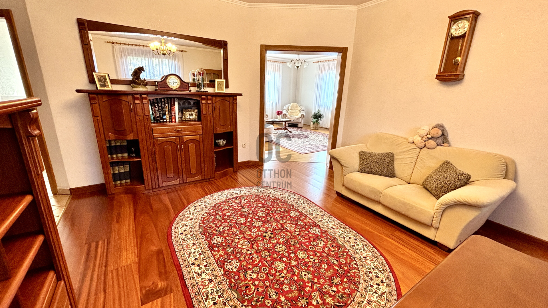 Gallery zoom image