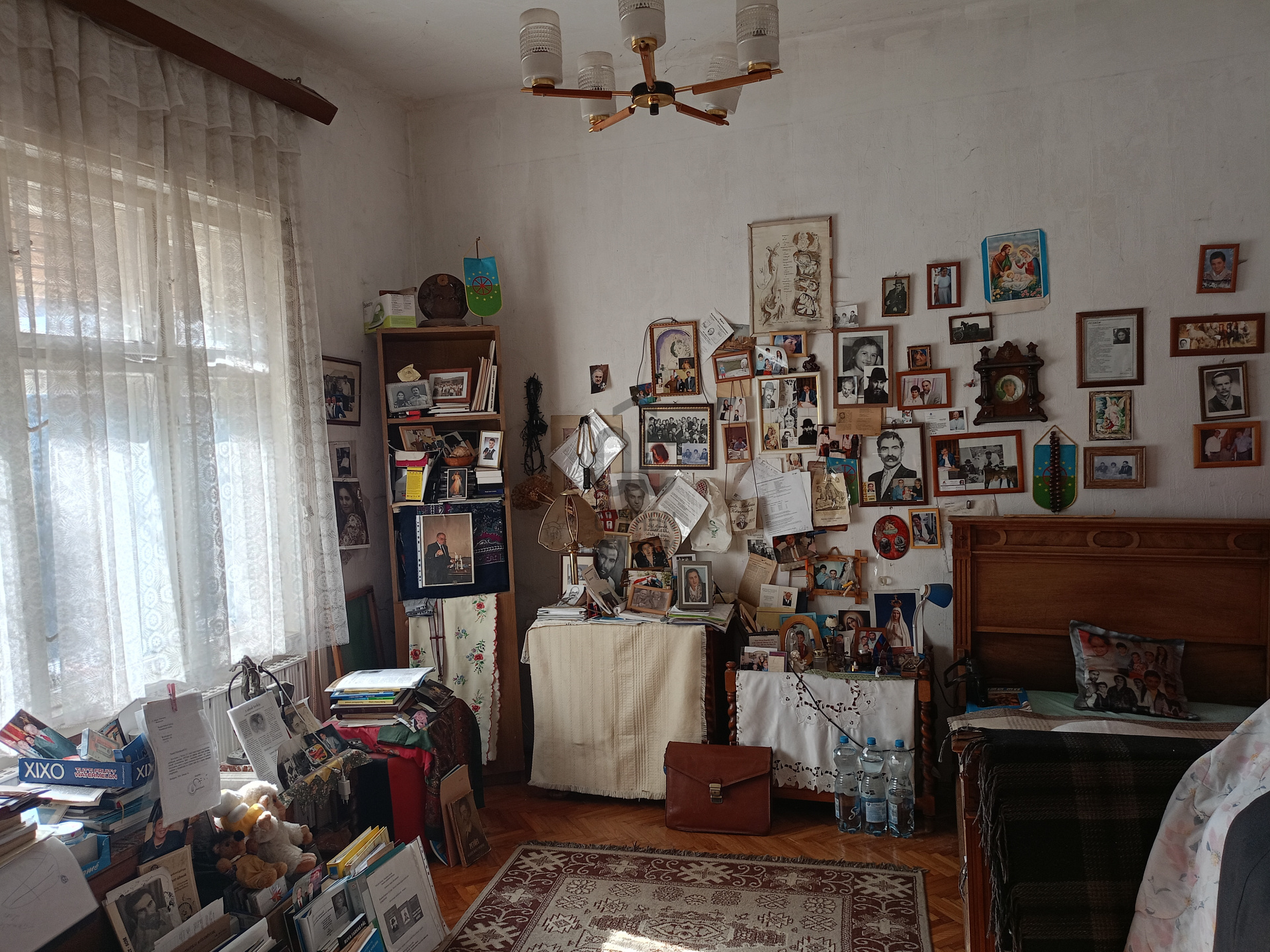 Gallery zoom image