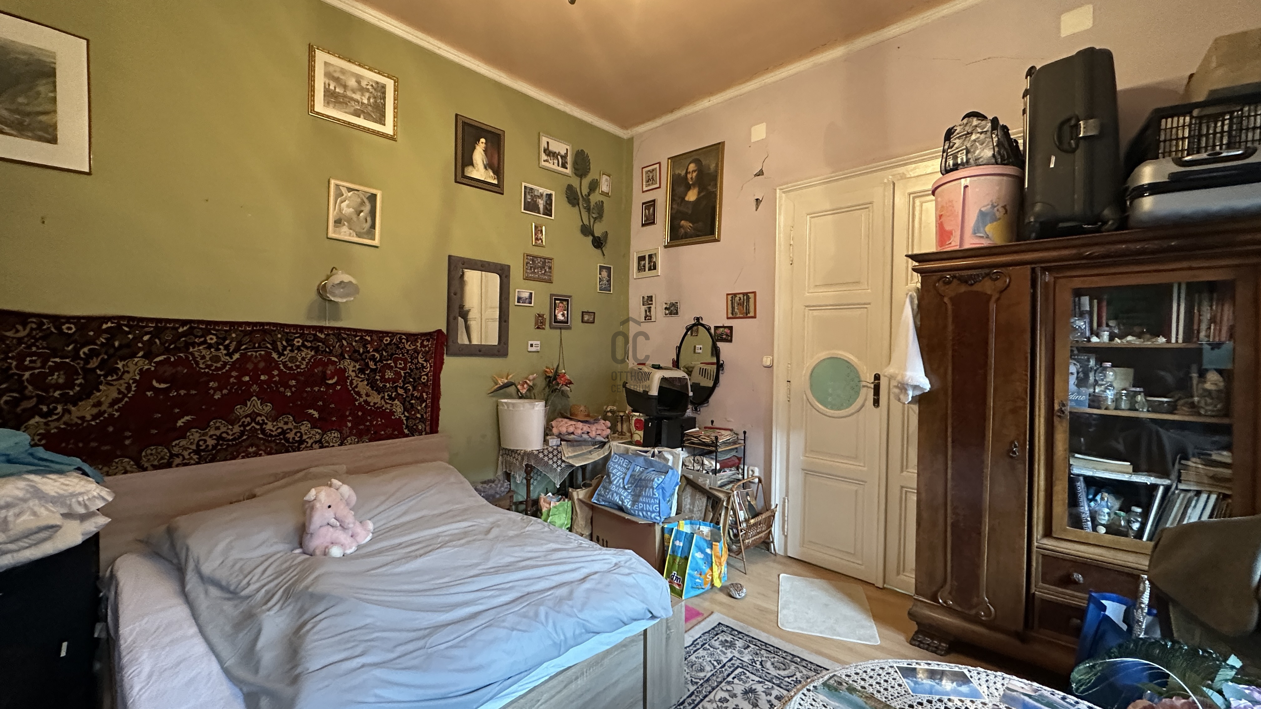 Gallery zoom image