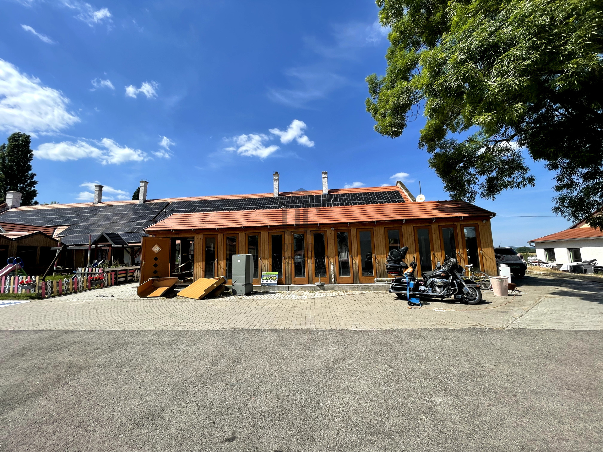 Gallery zoom image