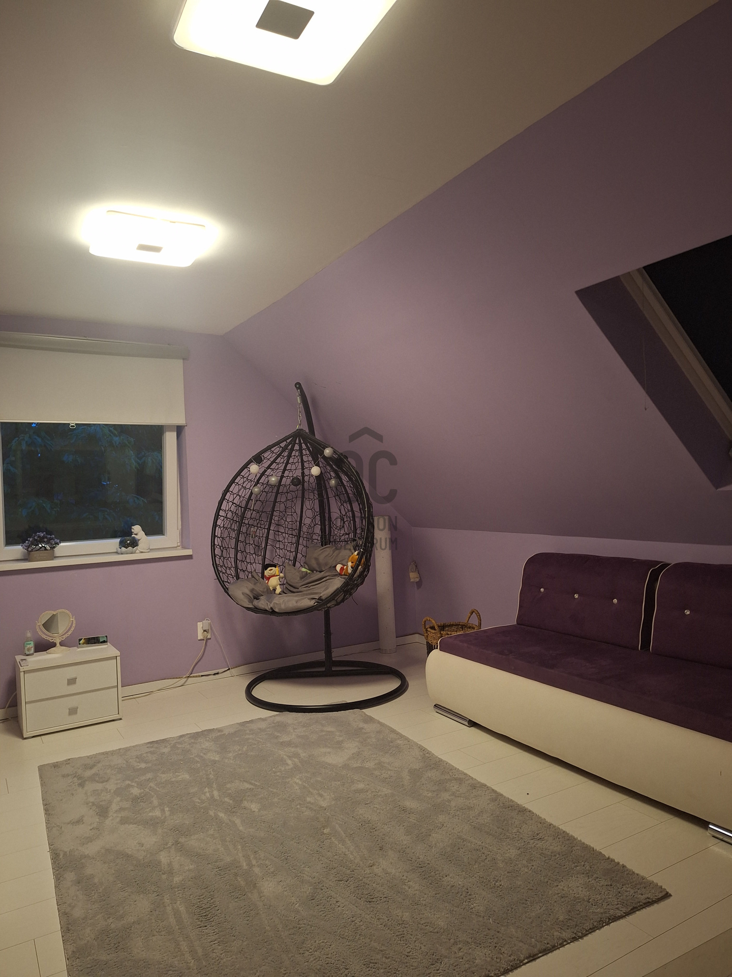 Gallery zoom image