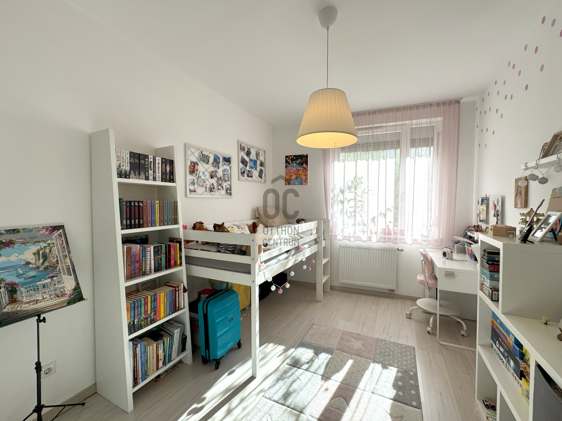 Gallery zoom image