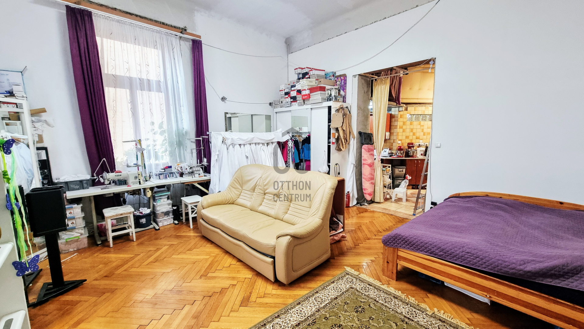 Gallery zoom image