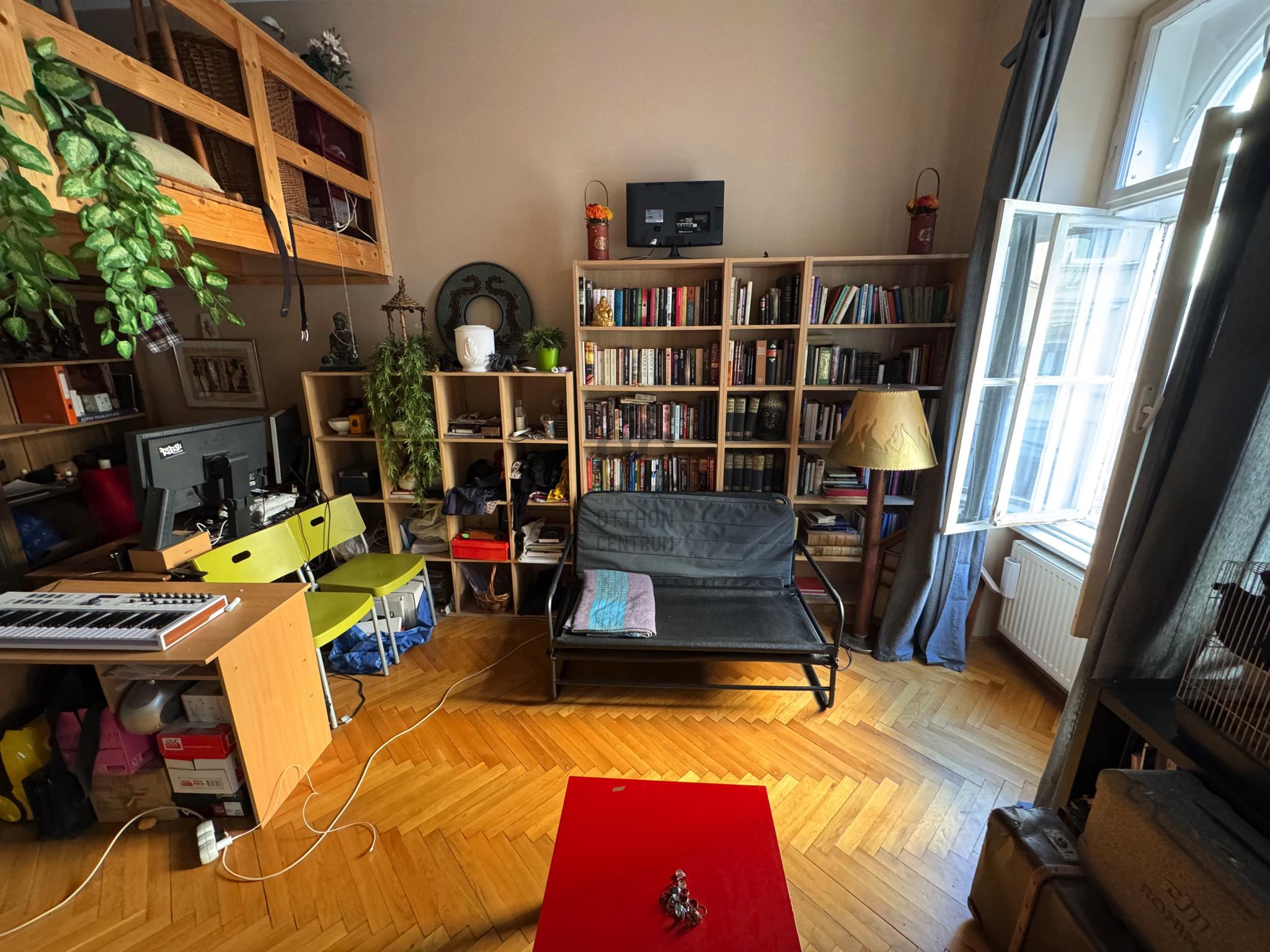 Gallery zoom image