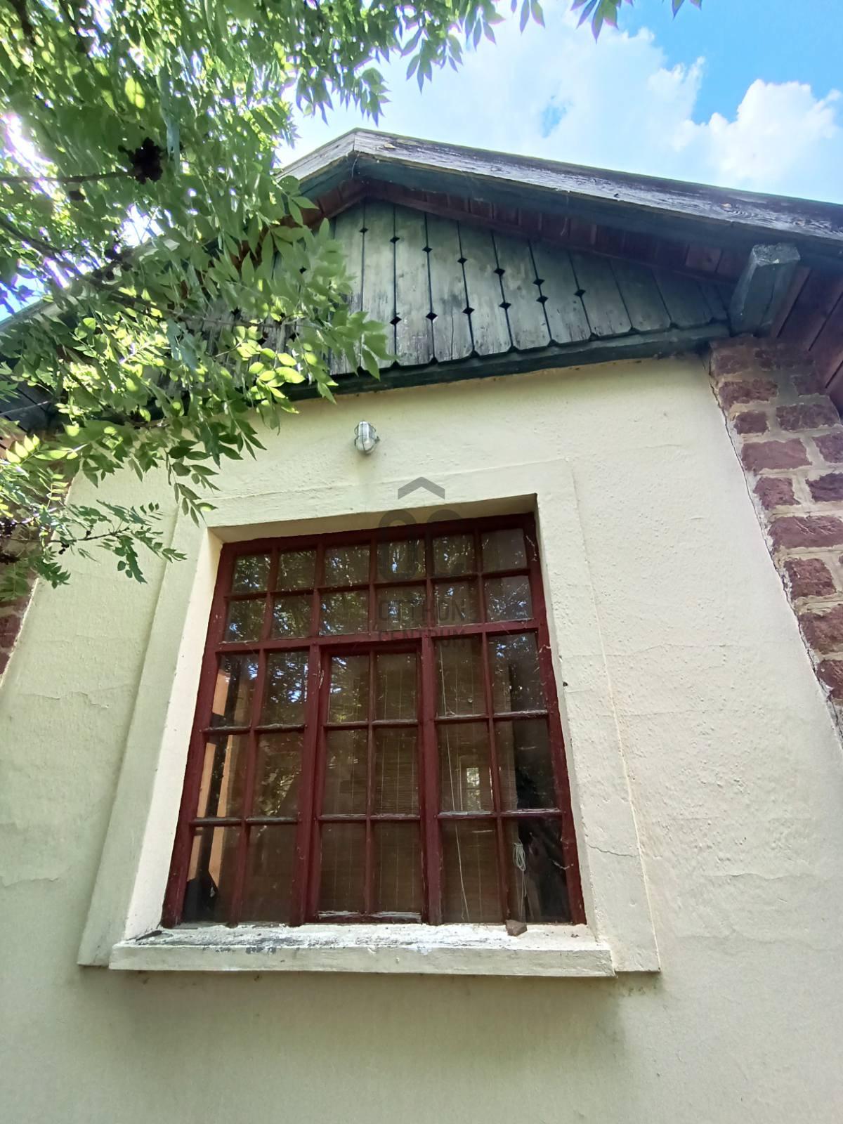 Gallery zoom image
