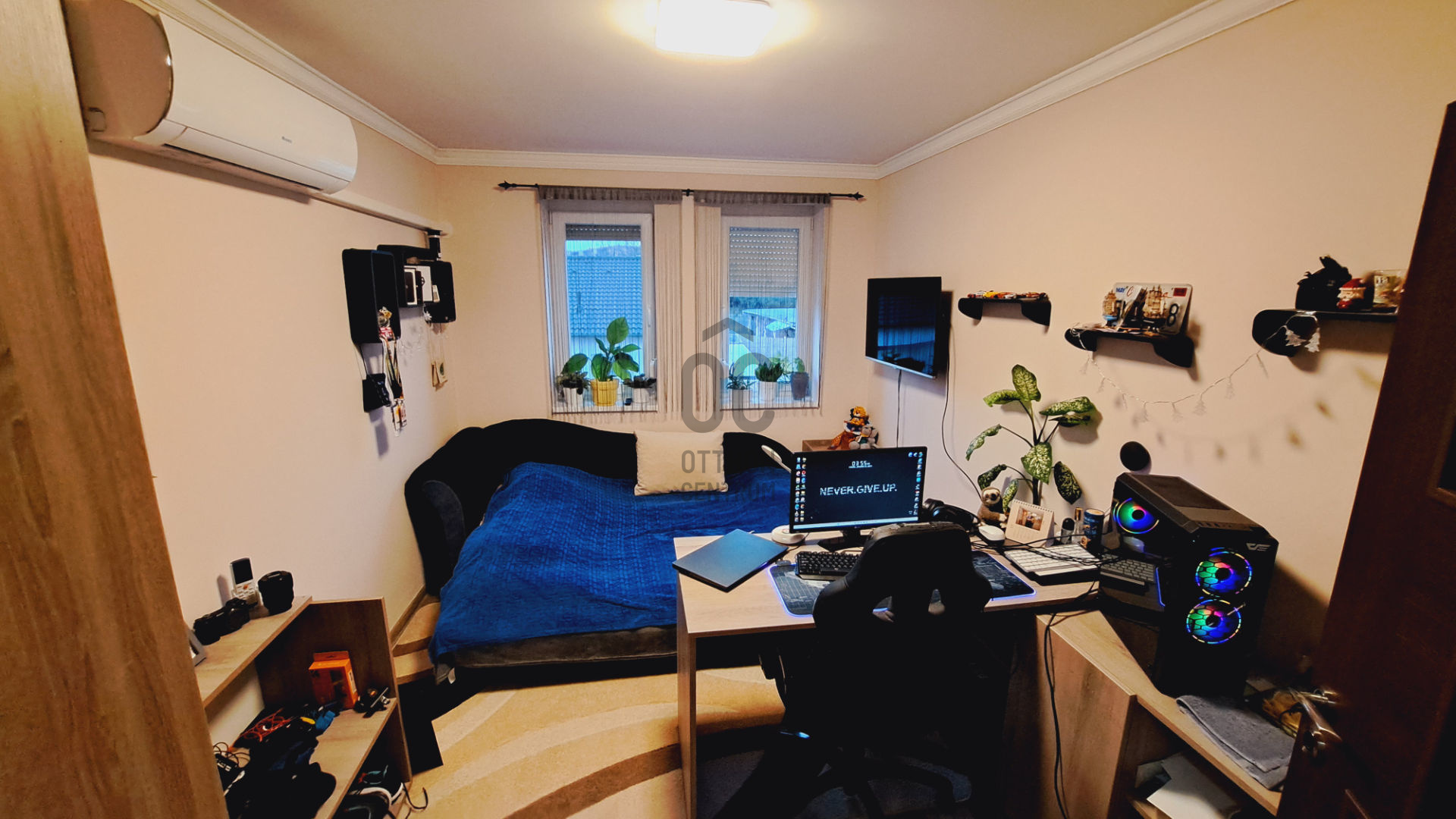 Gallery zoom image