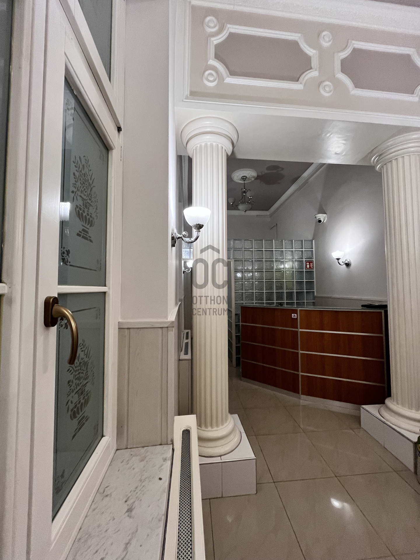 Gallery zoom image