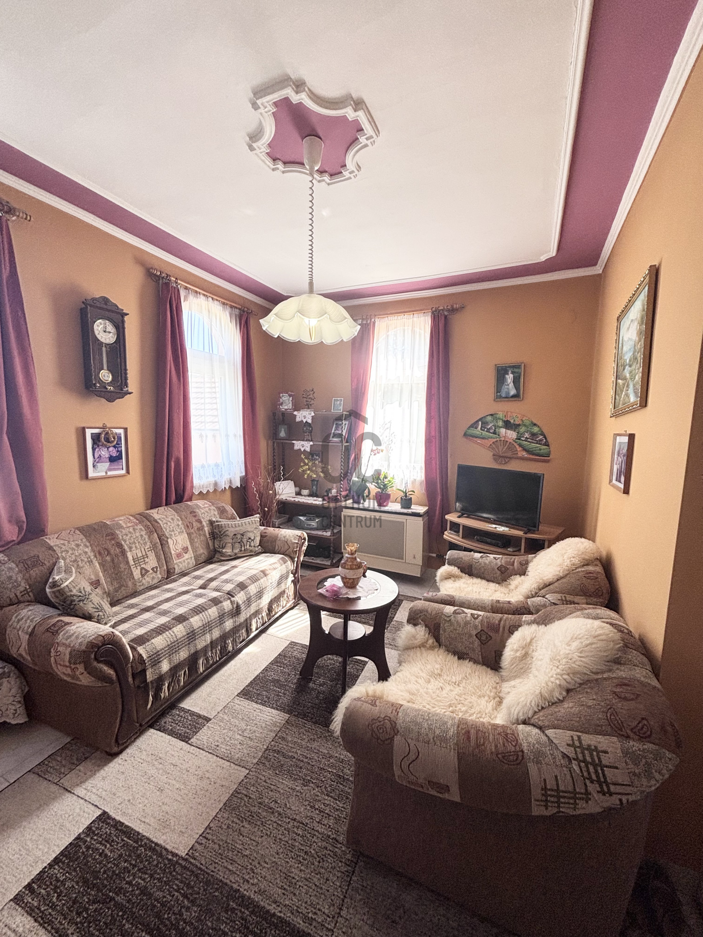 Gallery zoom image