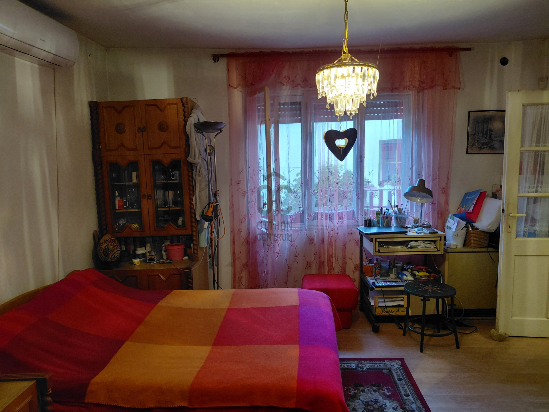Gallery zoom image