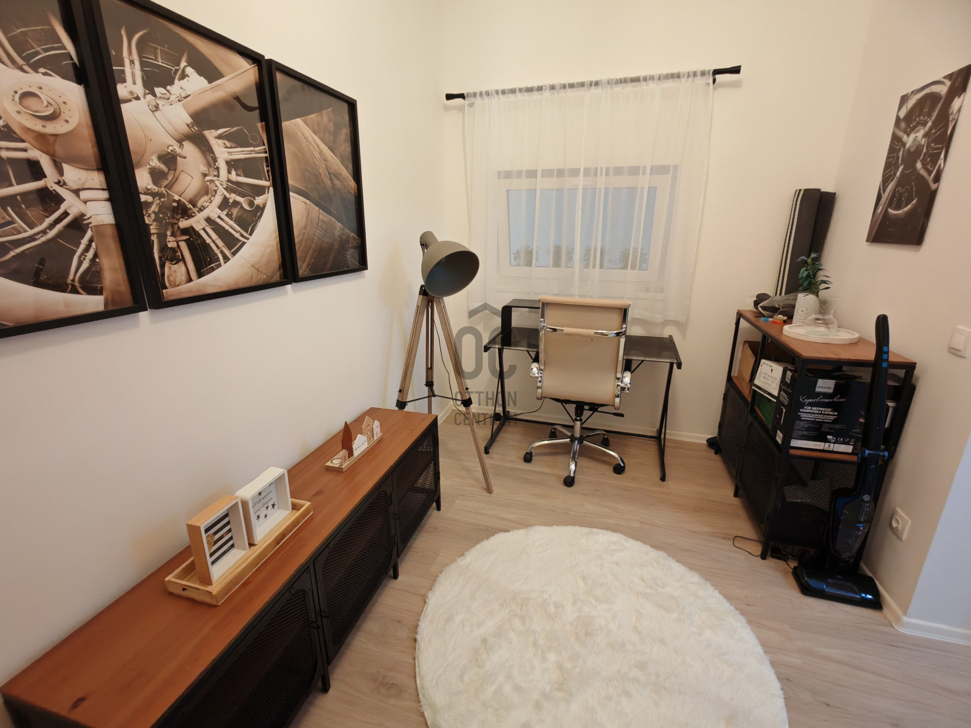 Gallery zoom image