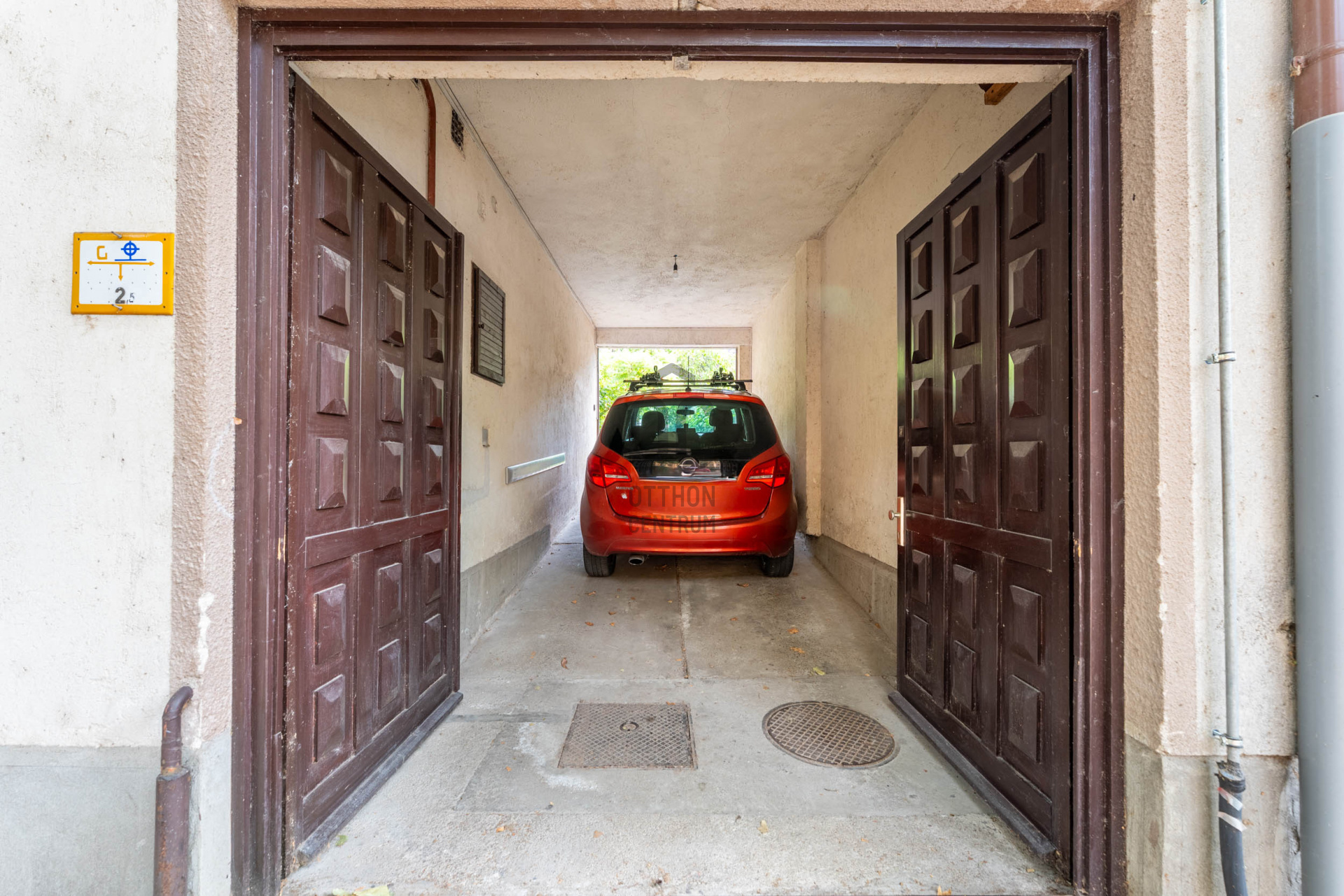 Gallery zoom image