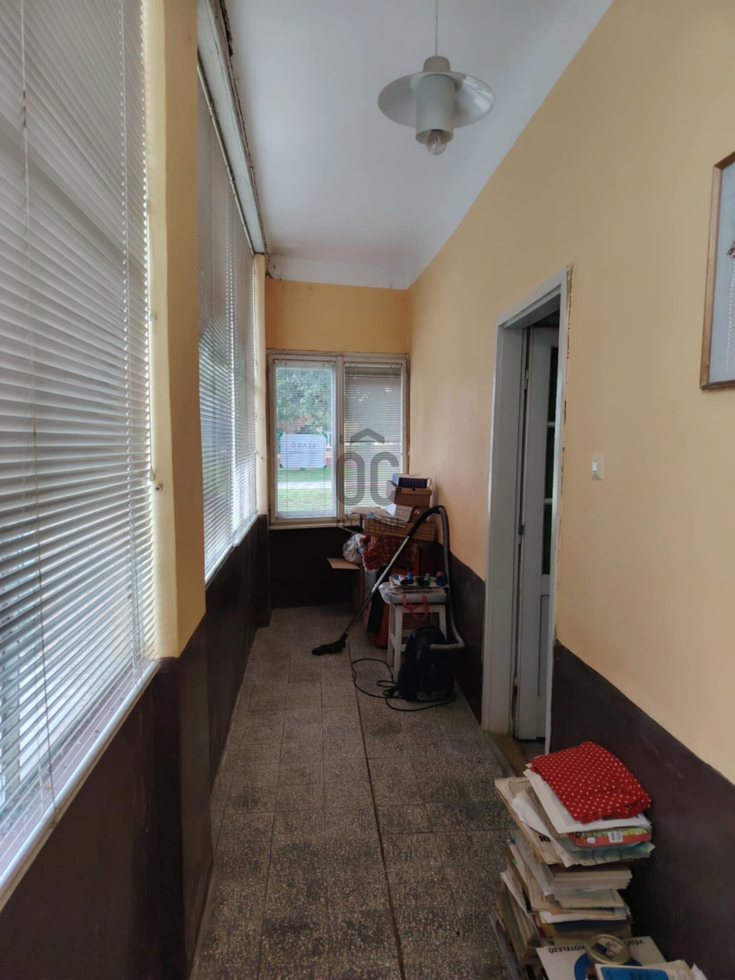 Gallery zoom image