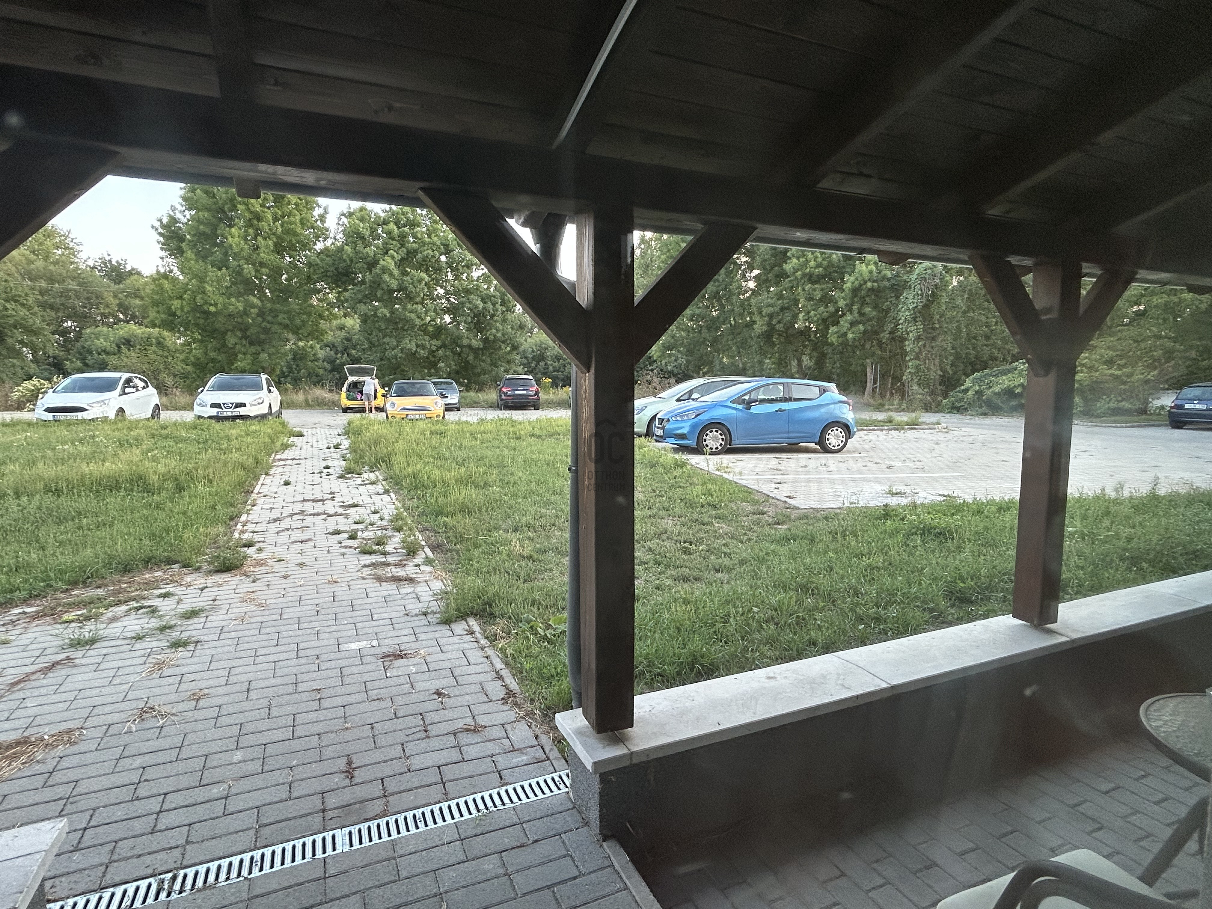 Gallery zoom image