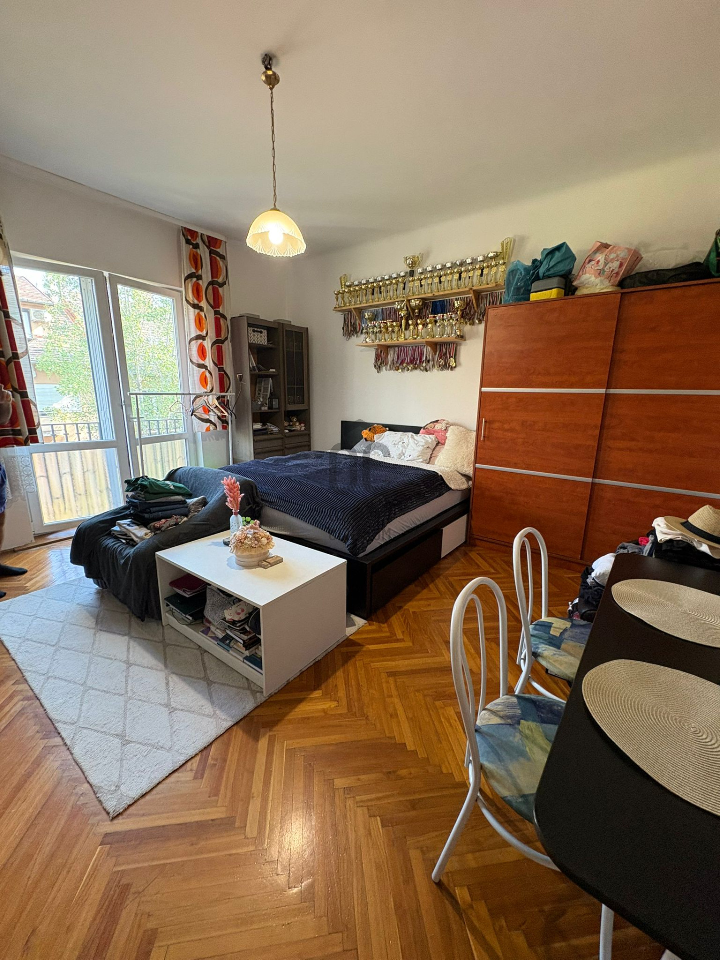 Gallery zoom image