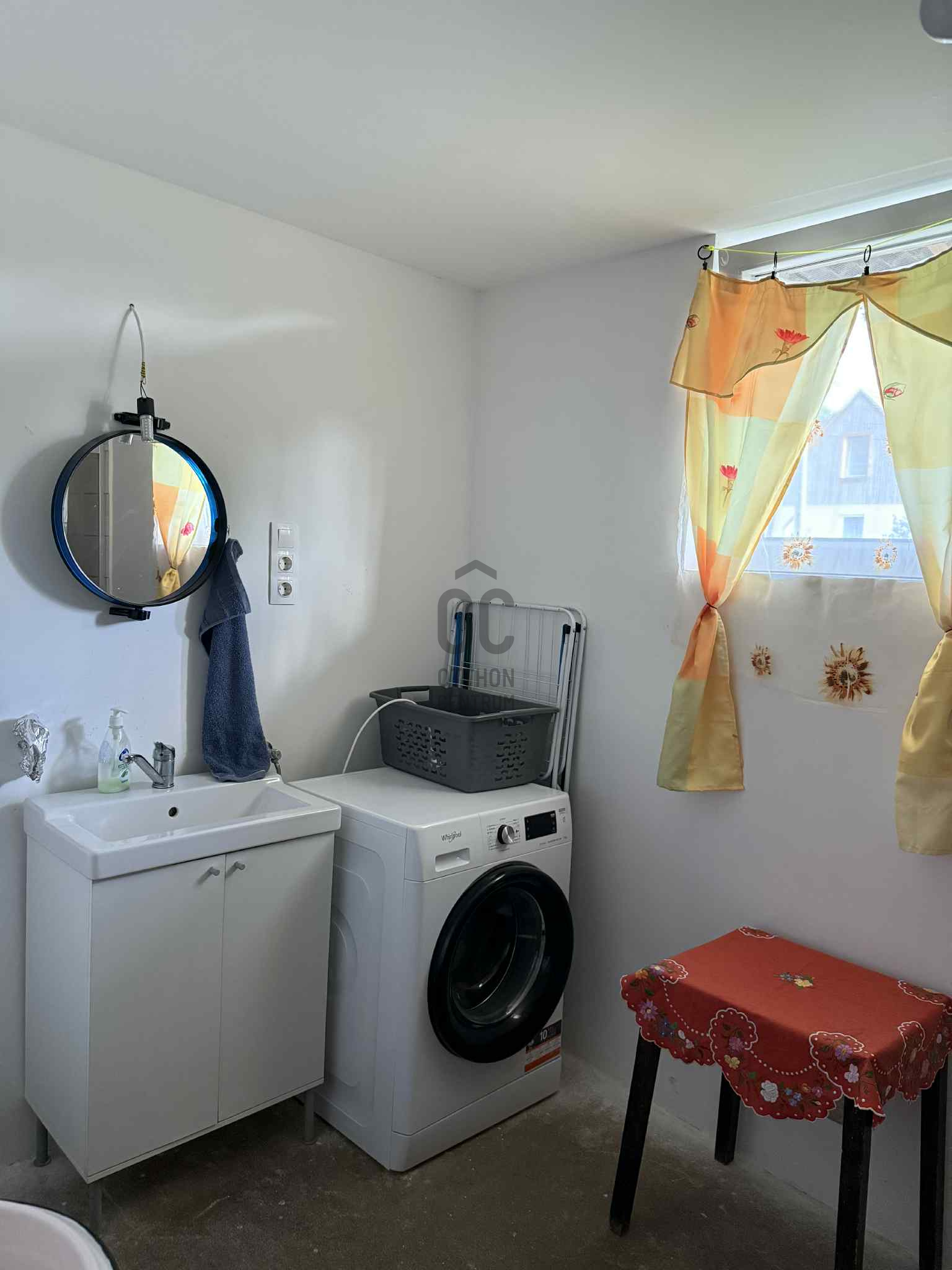 Gallery zoom image
