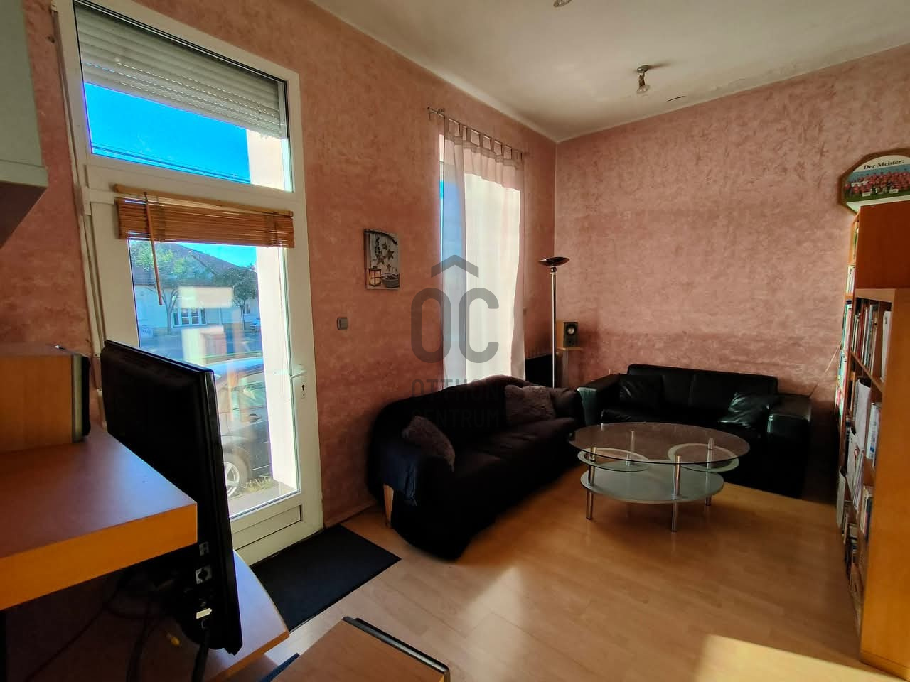 Gallery zoom image