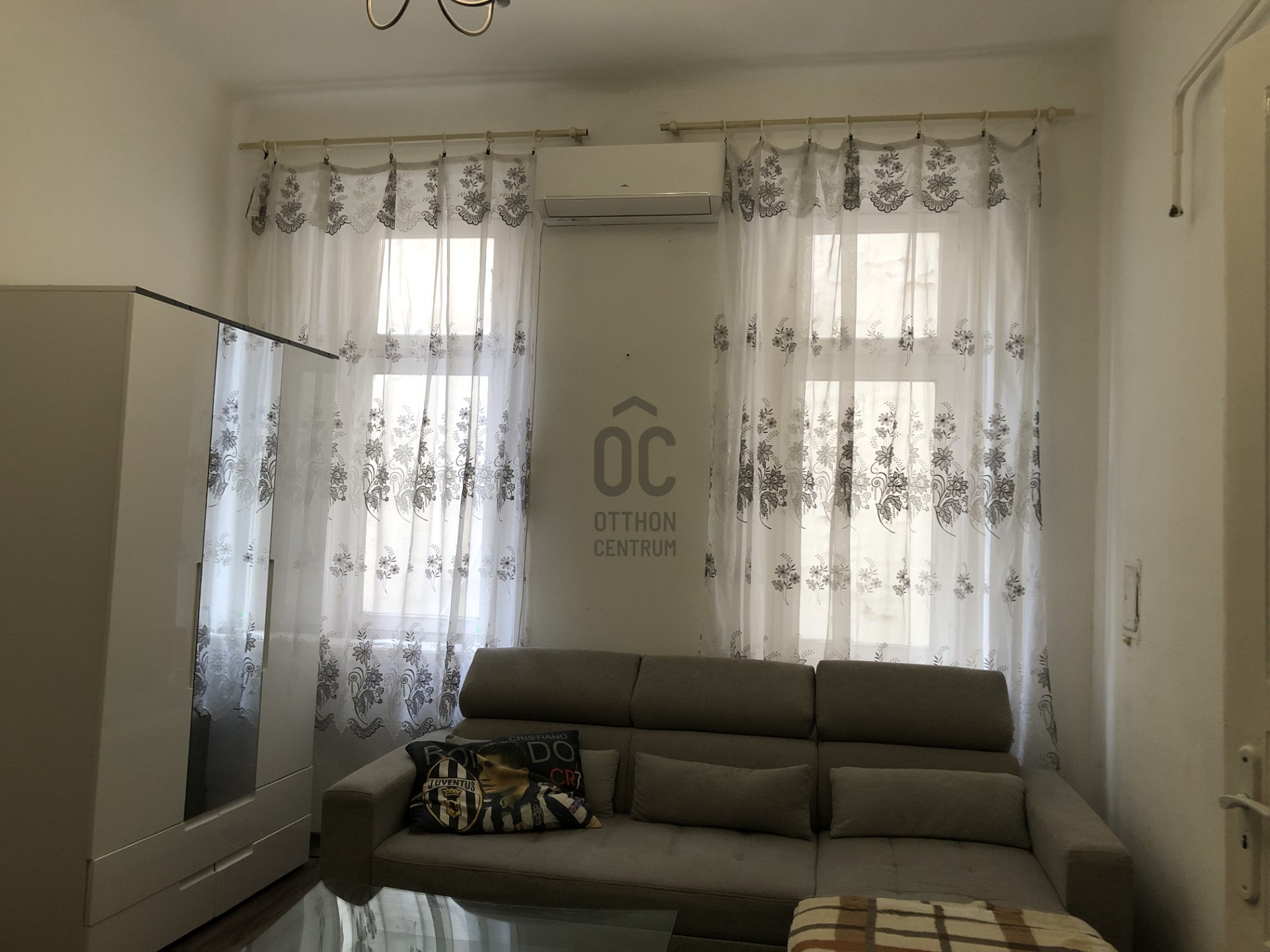 Gallery zoom image