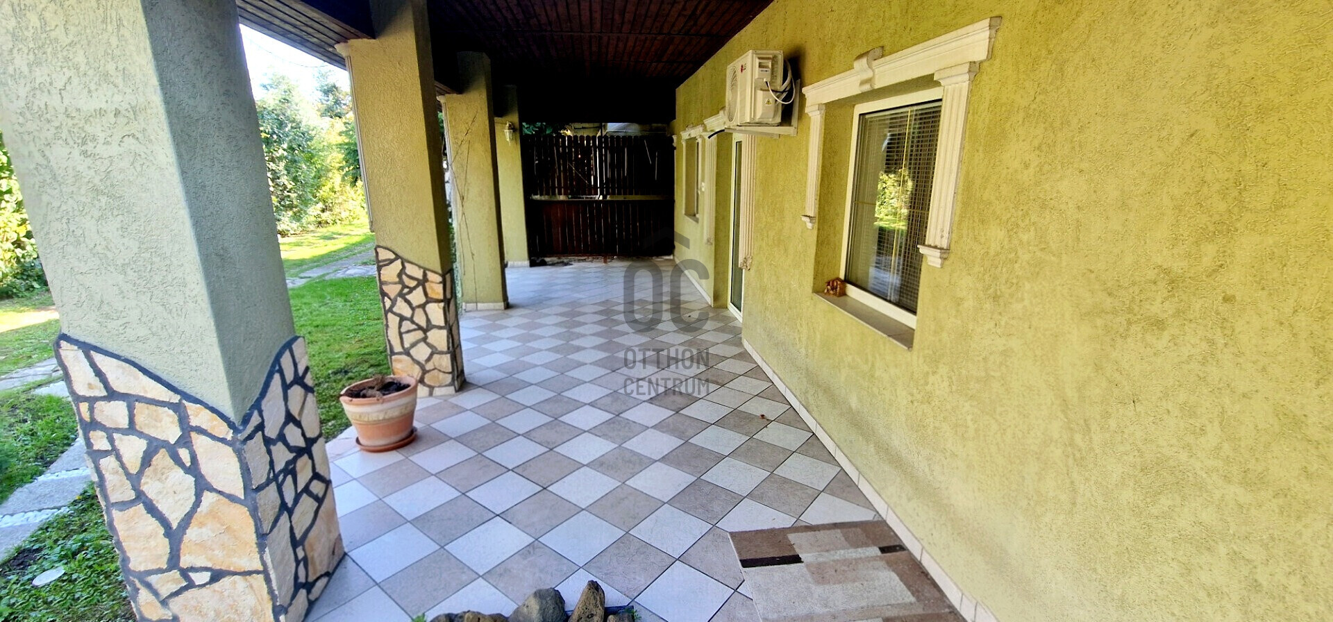 Gallery zoom image
