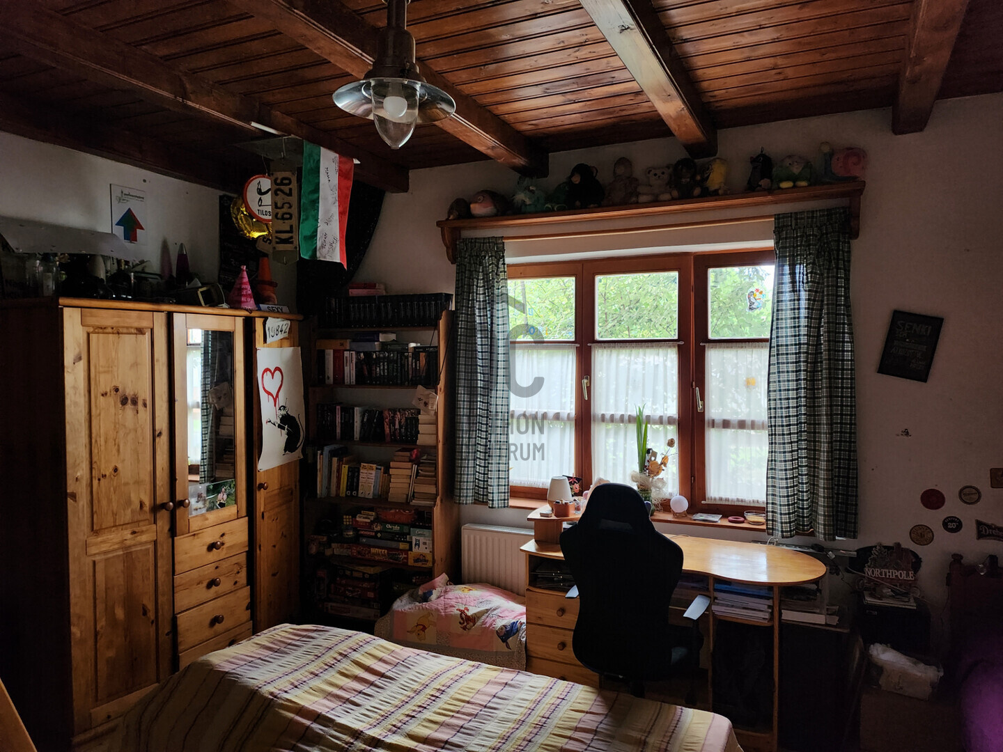 Gallery zoom image