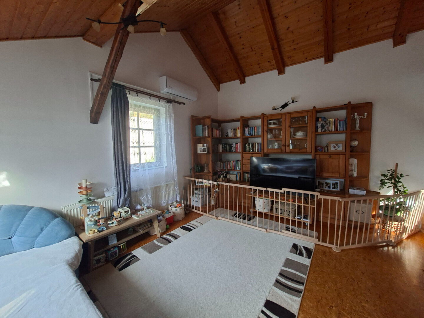 Gallery zoom image