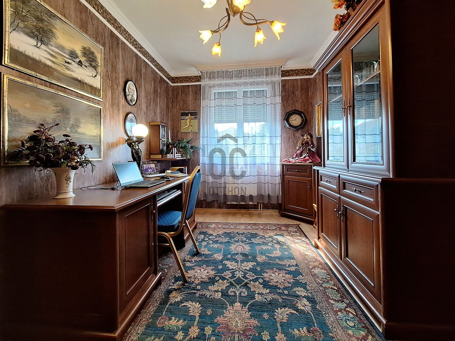 Gallery zoom image