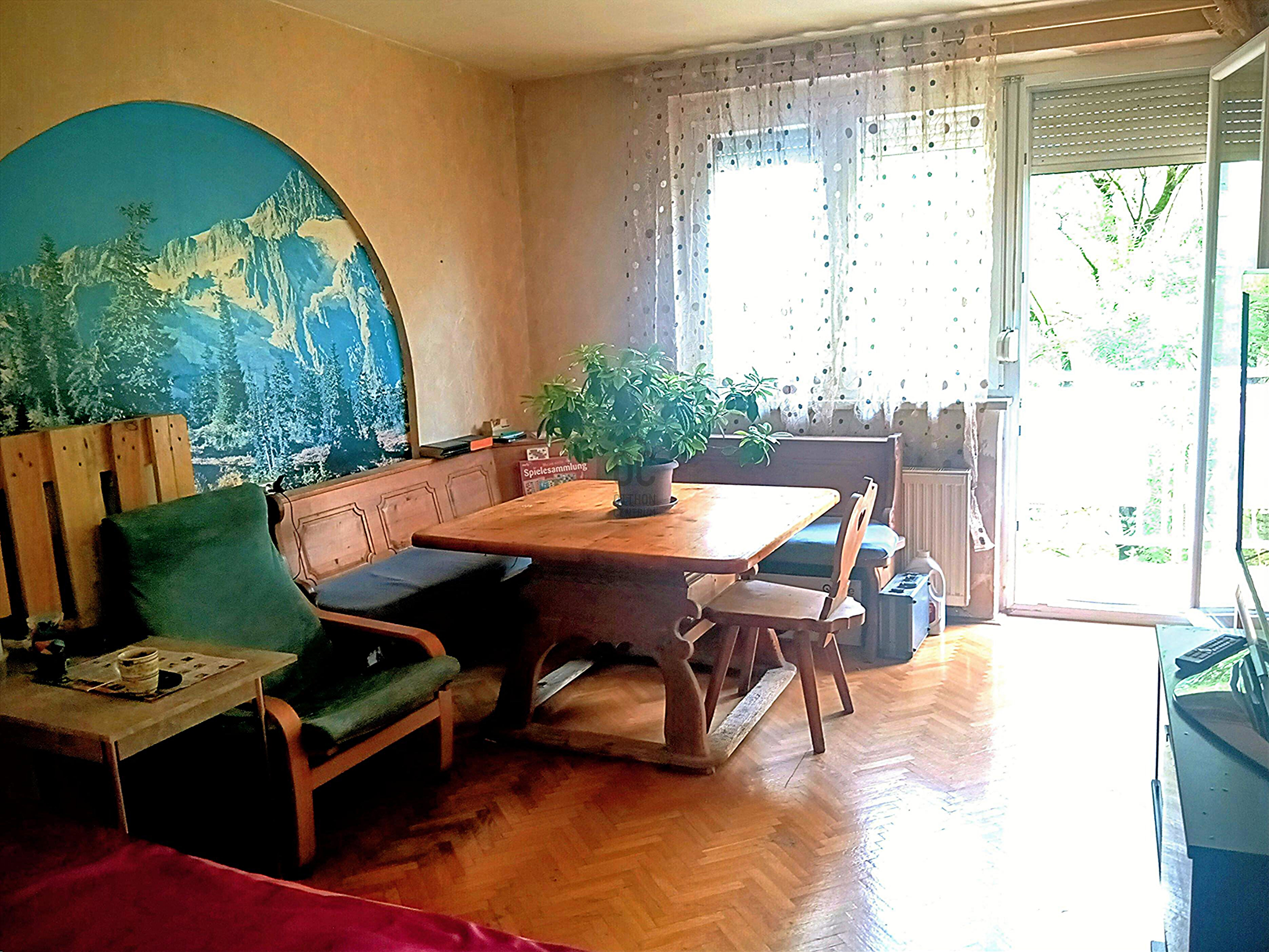 Gallery zoom image