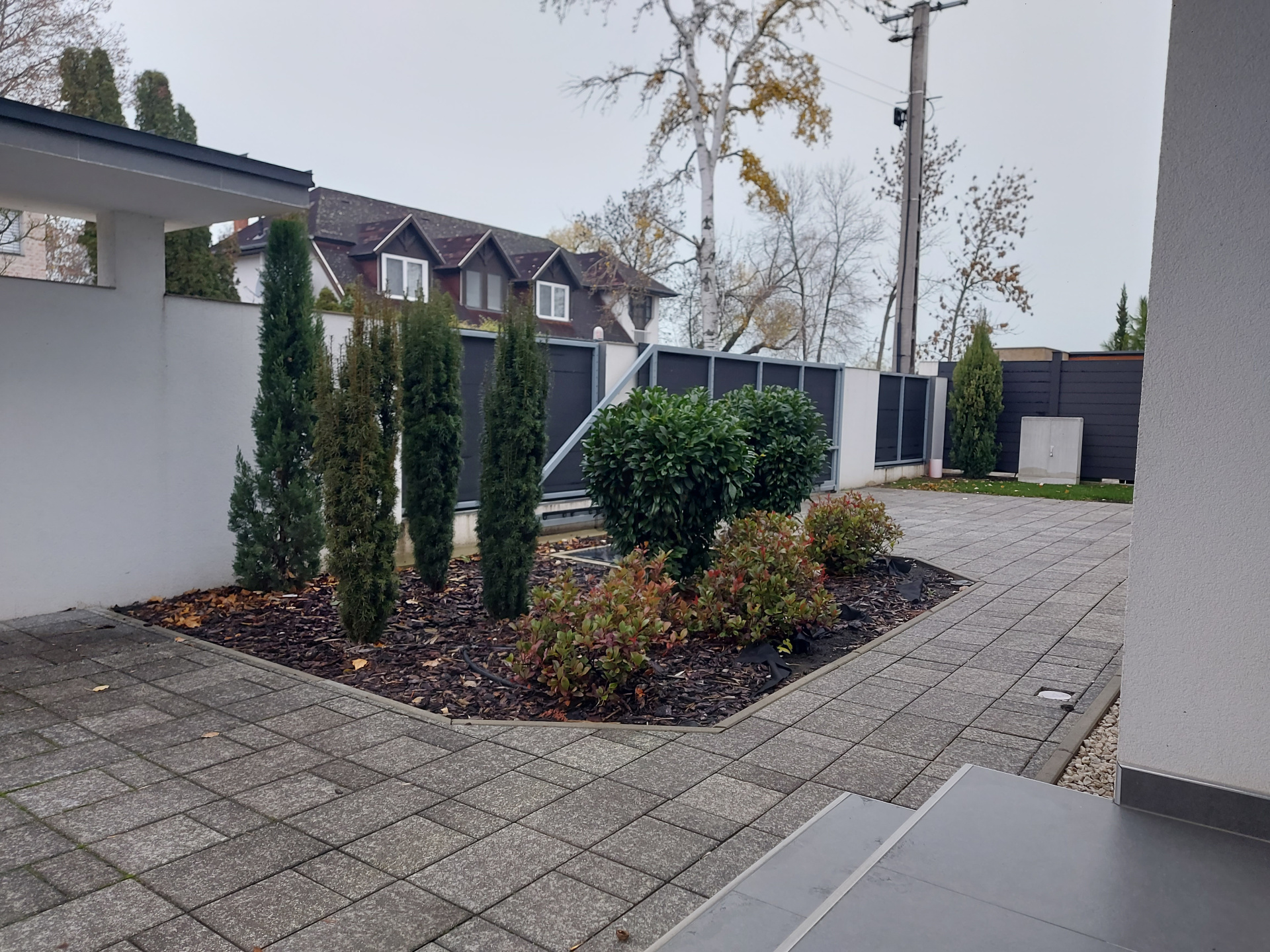 Gallery zoom image