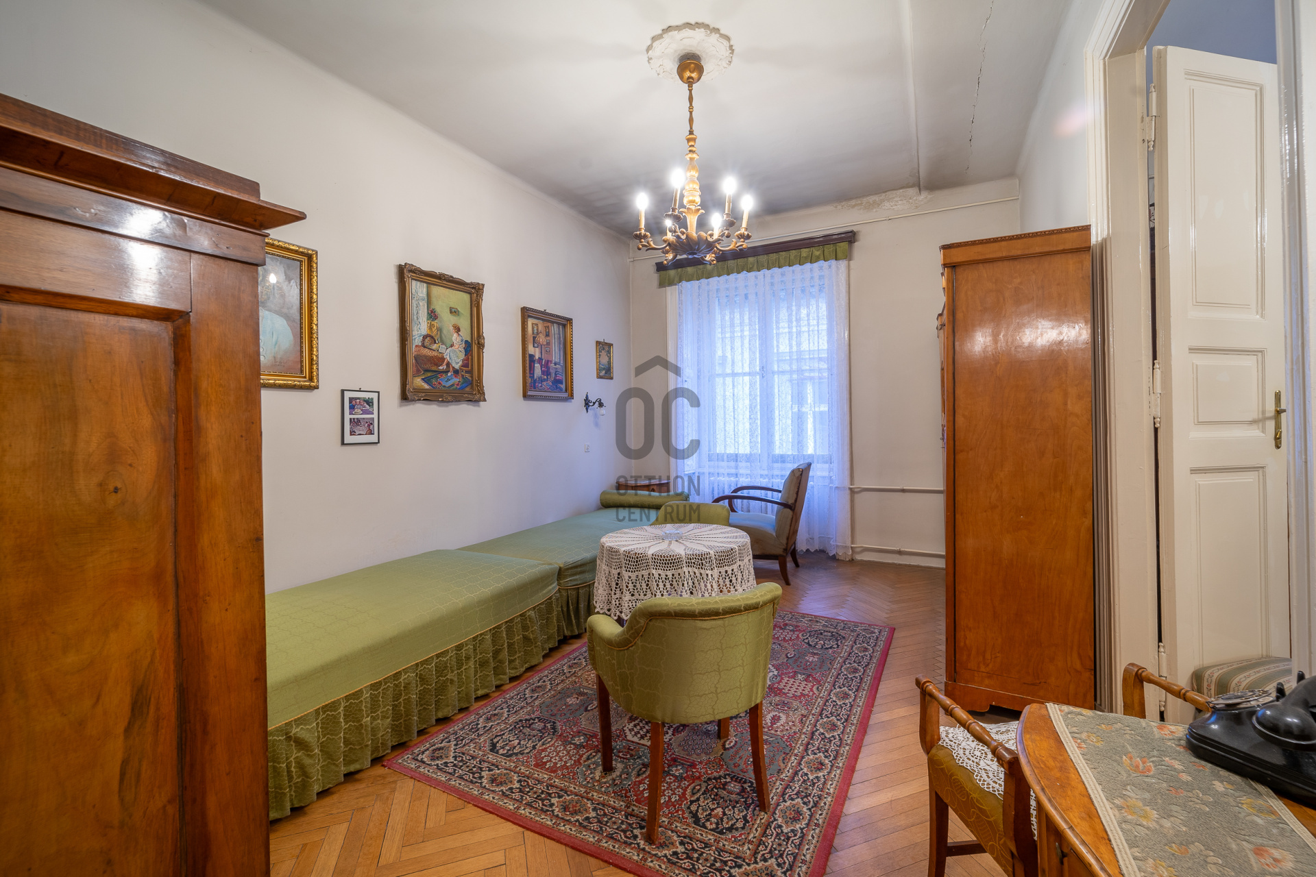 Gallery zoom image