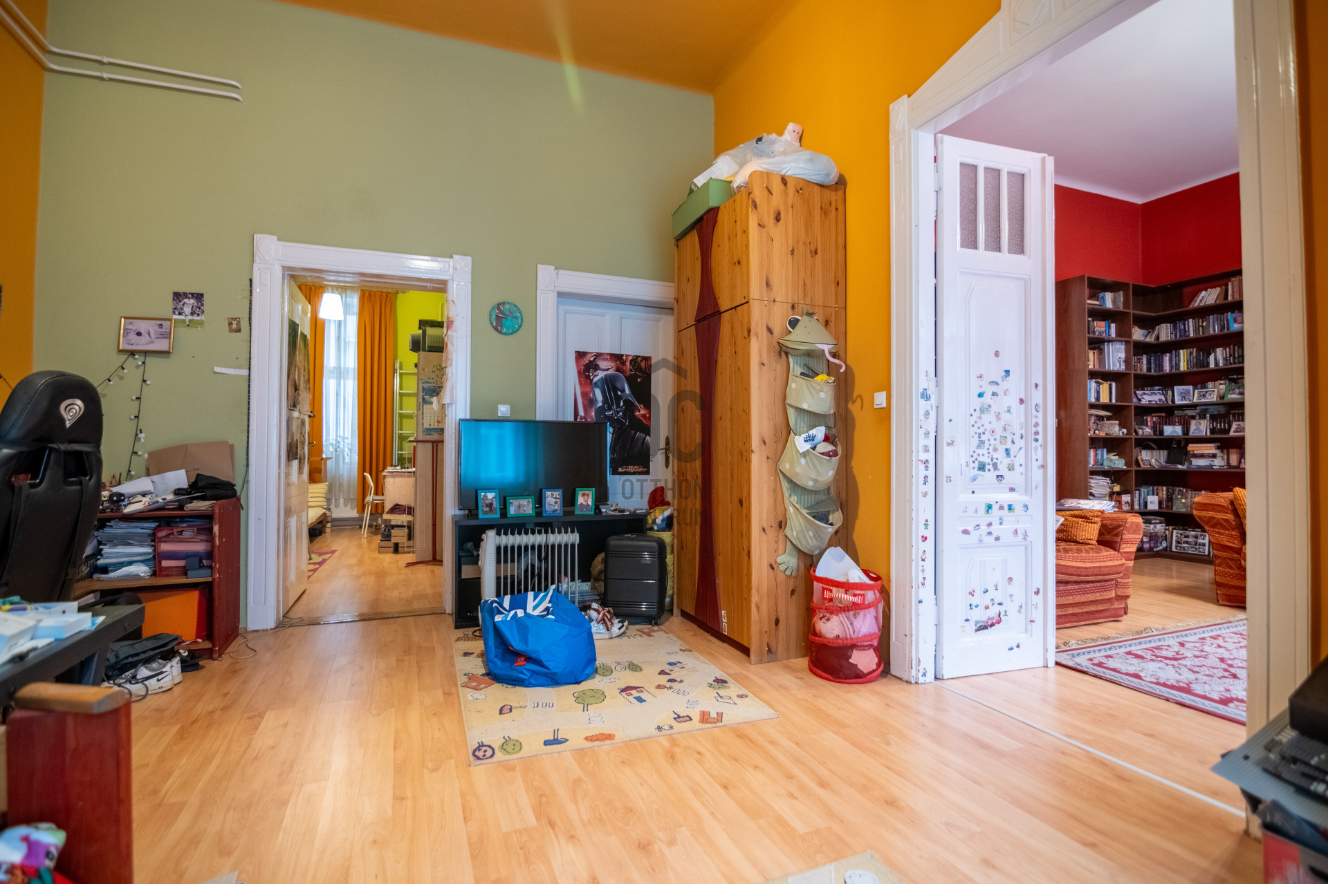 Gallery zoom image