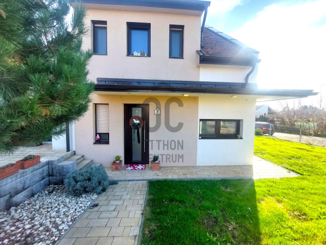 13 bed · 321m² · Családi ház · 599.900.000 Ft