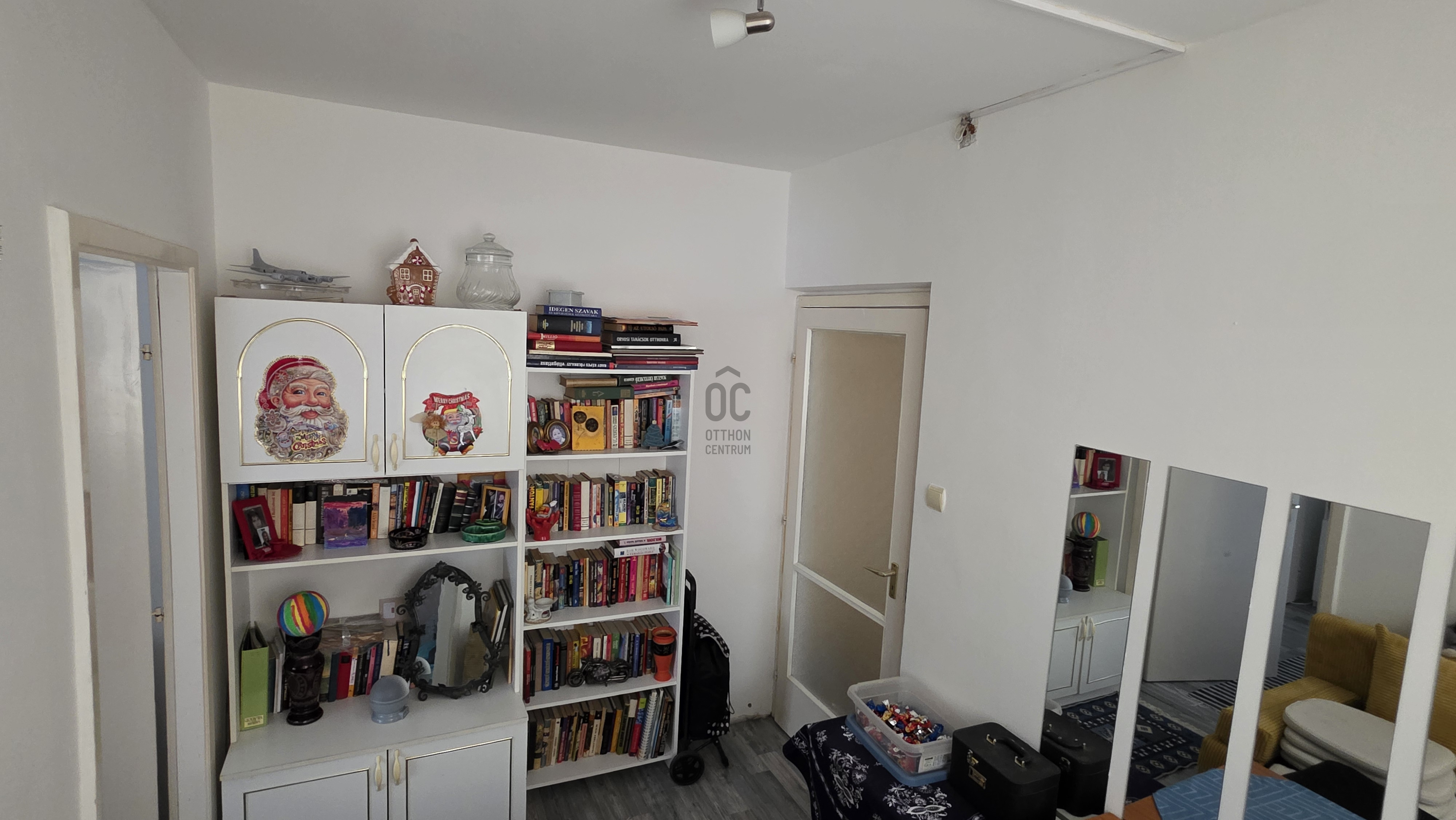 Gallery zoom image
