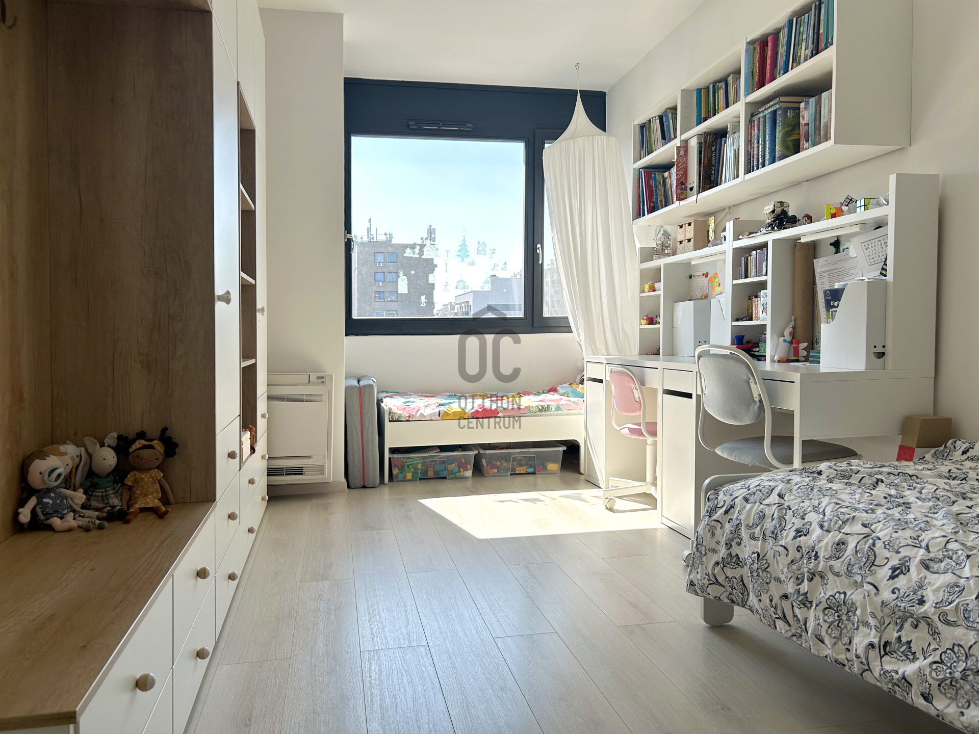 Gallery zoom image