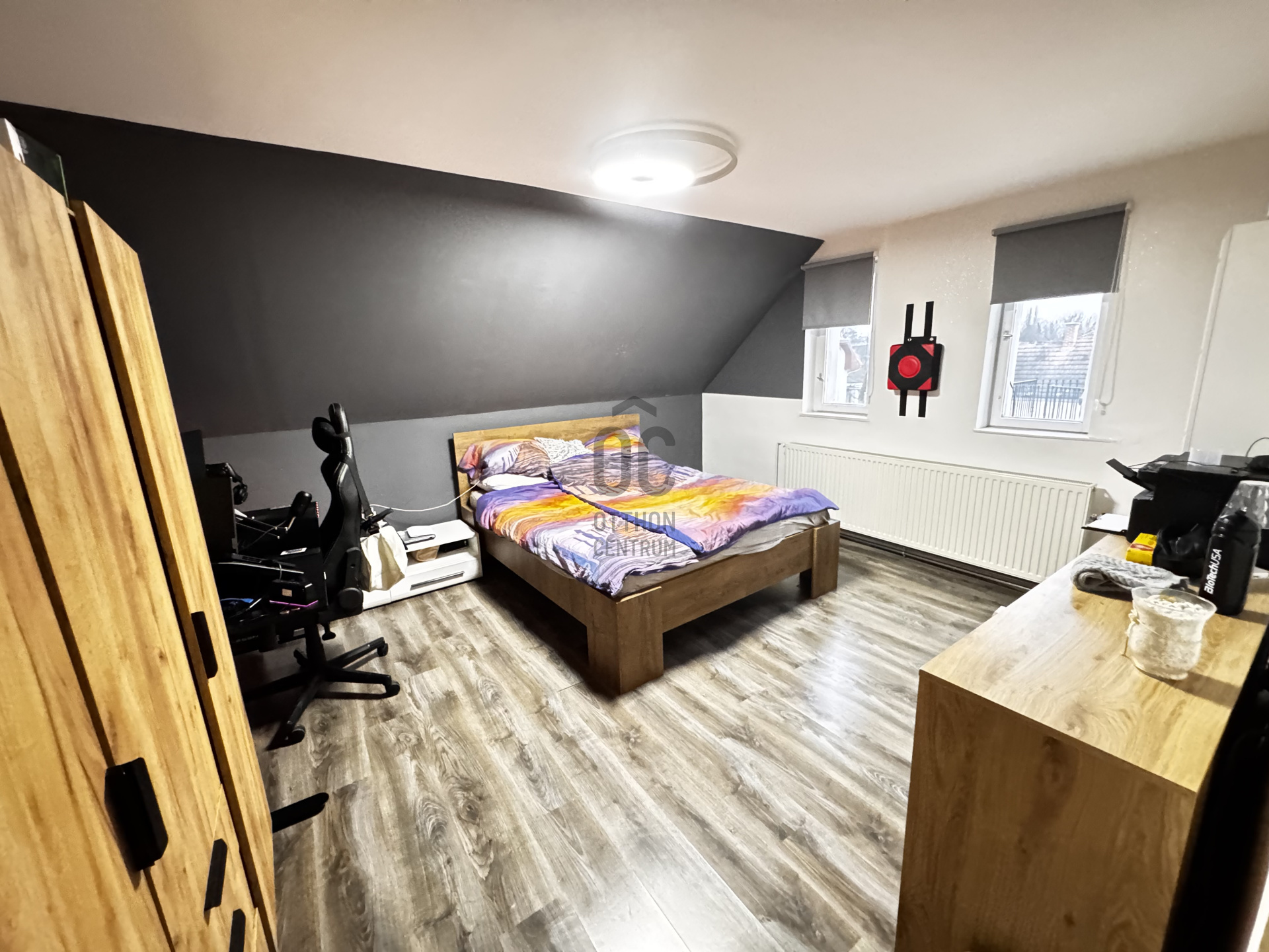 Gallery zoom image