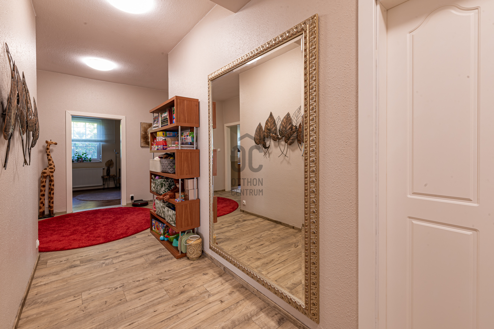Gallery zoom image