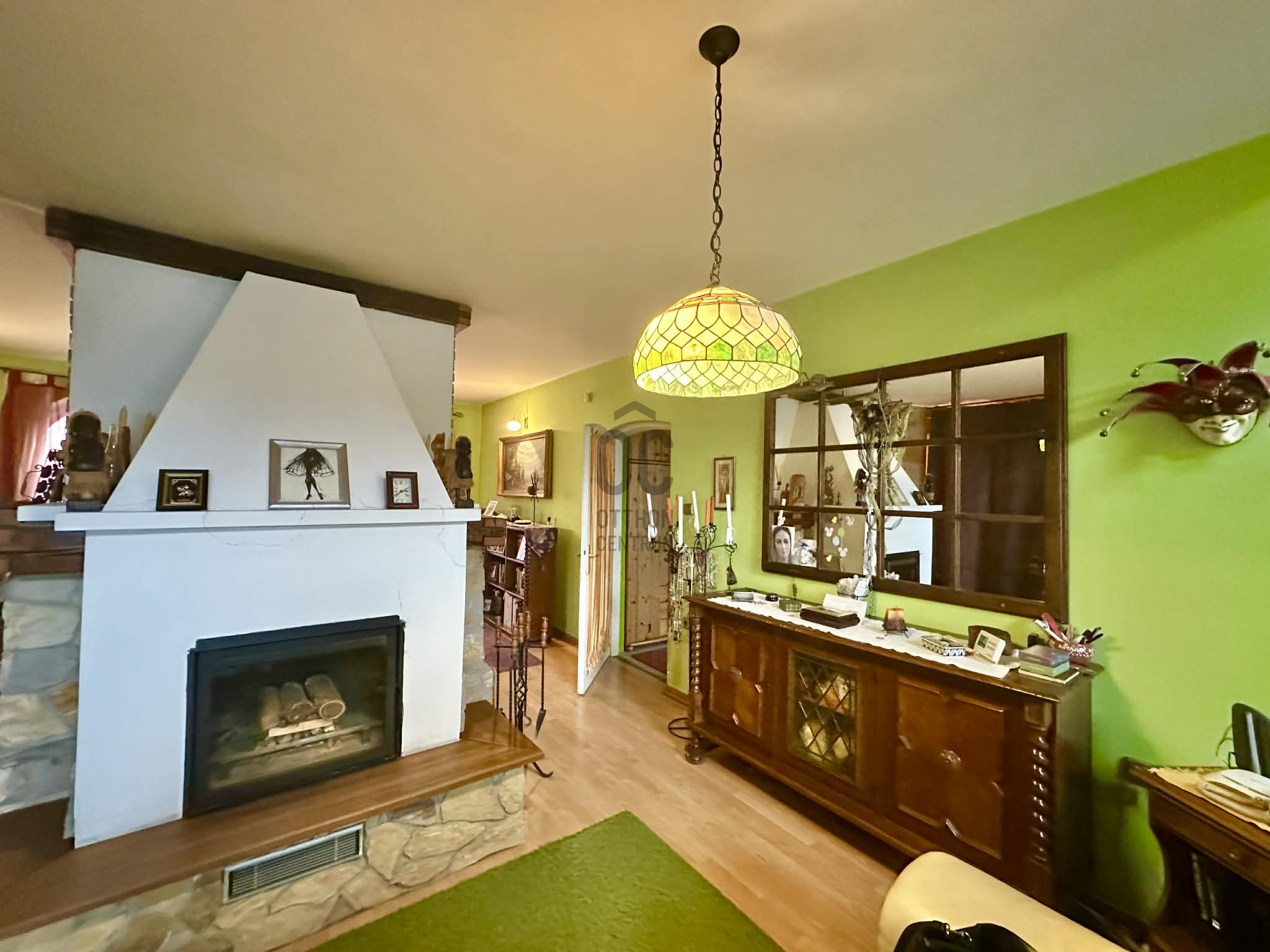 Gallery zoom image