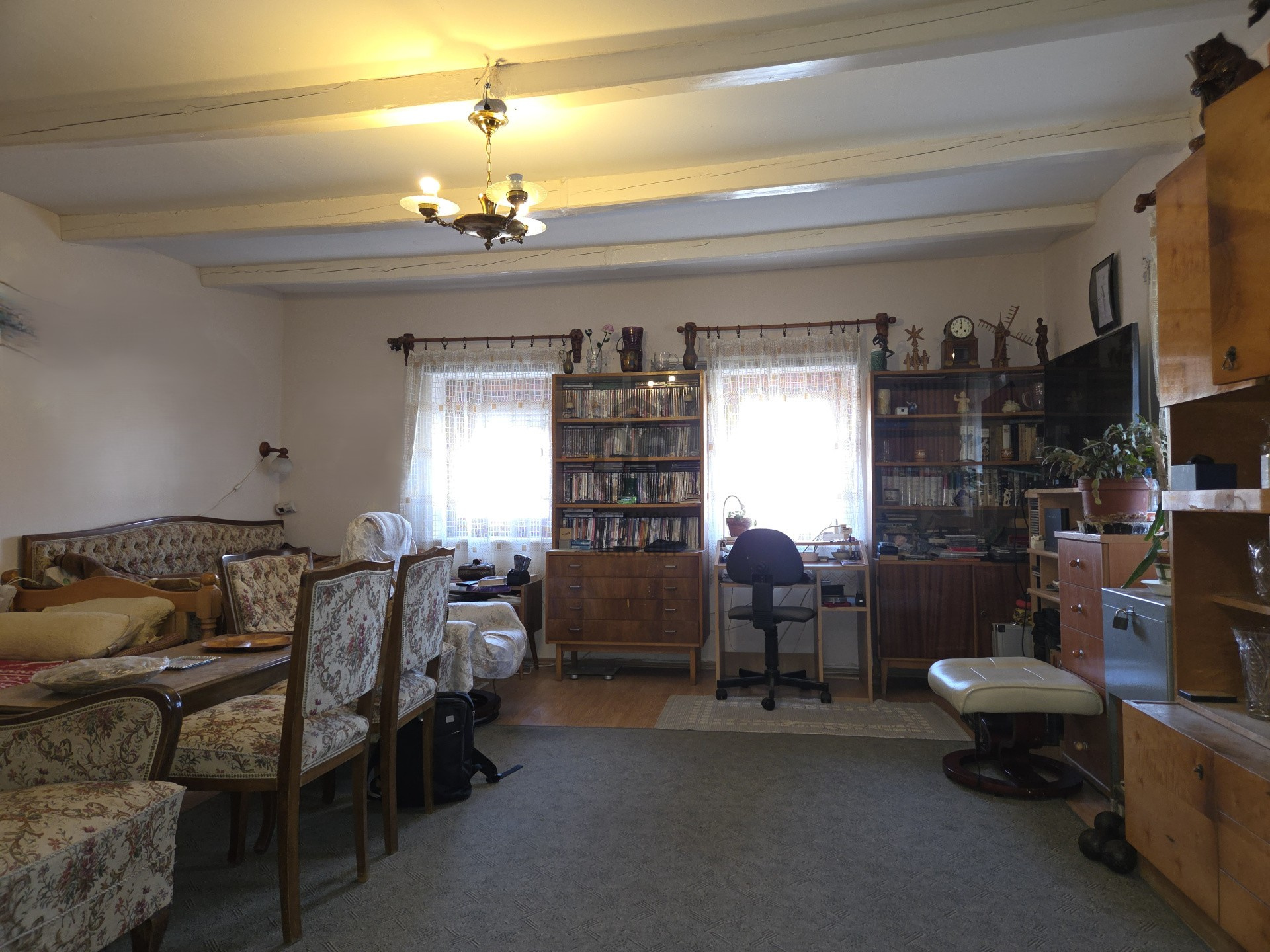Gallery zoom image