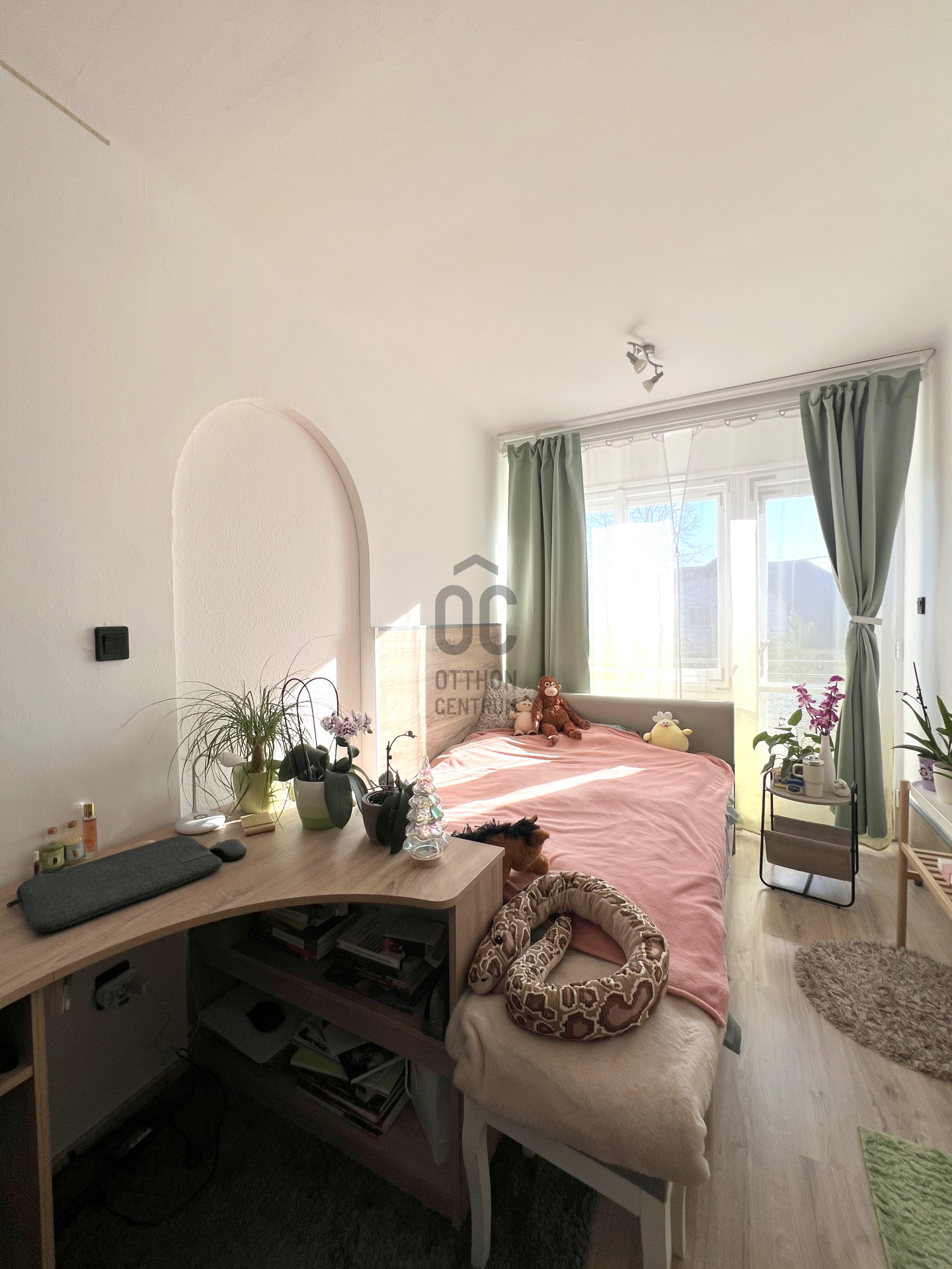 Gallery zoom image