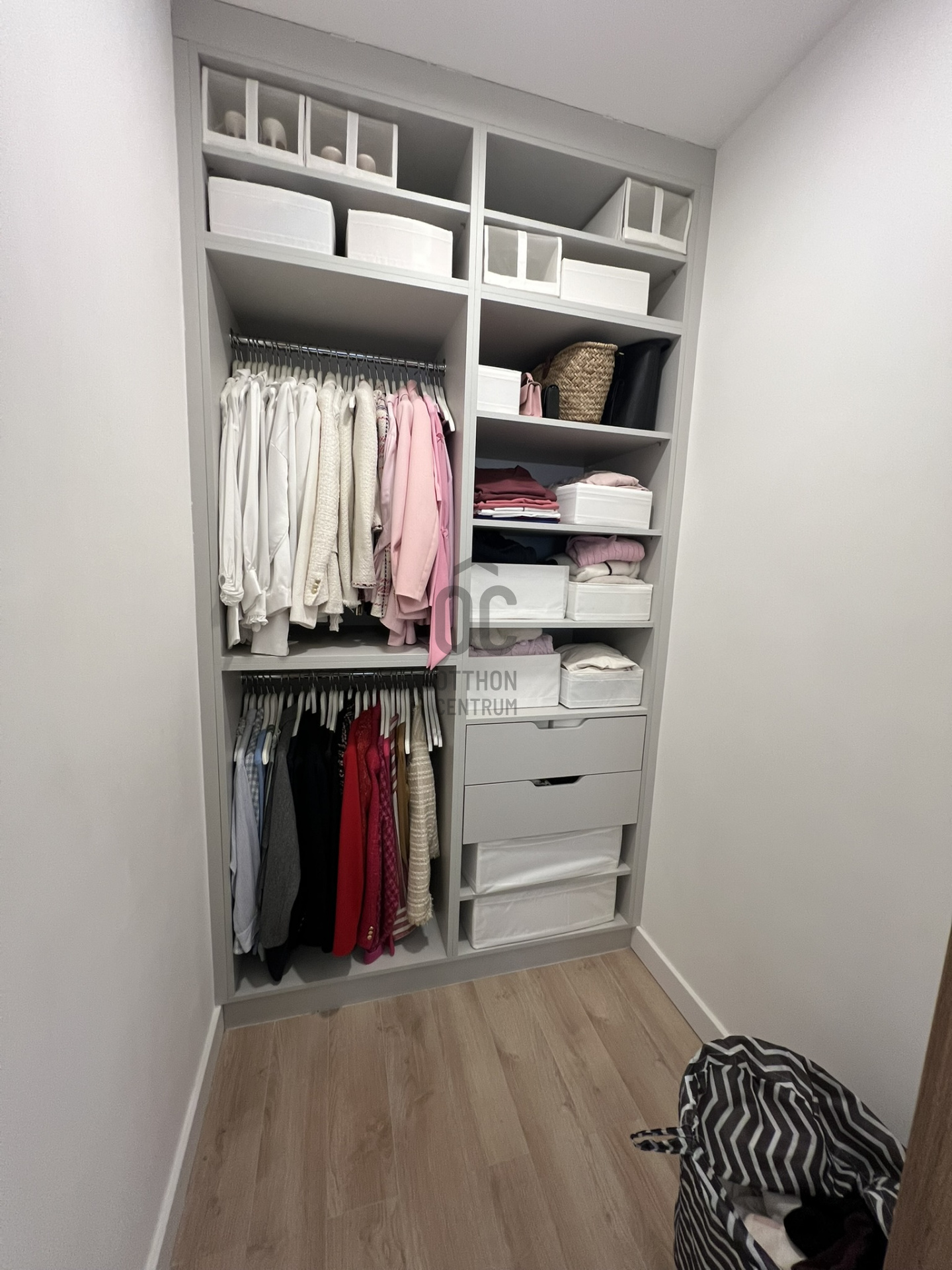 Gallery zoom image