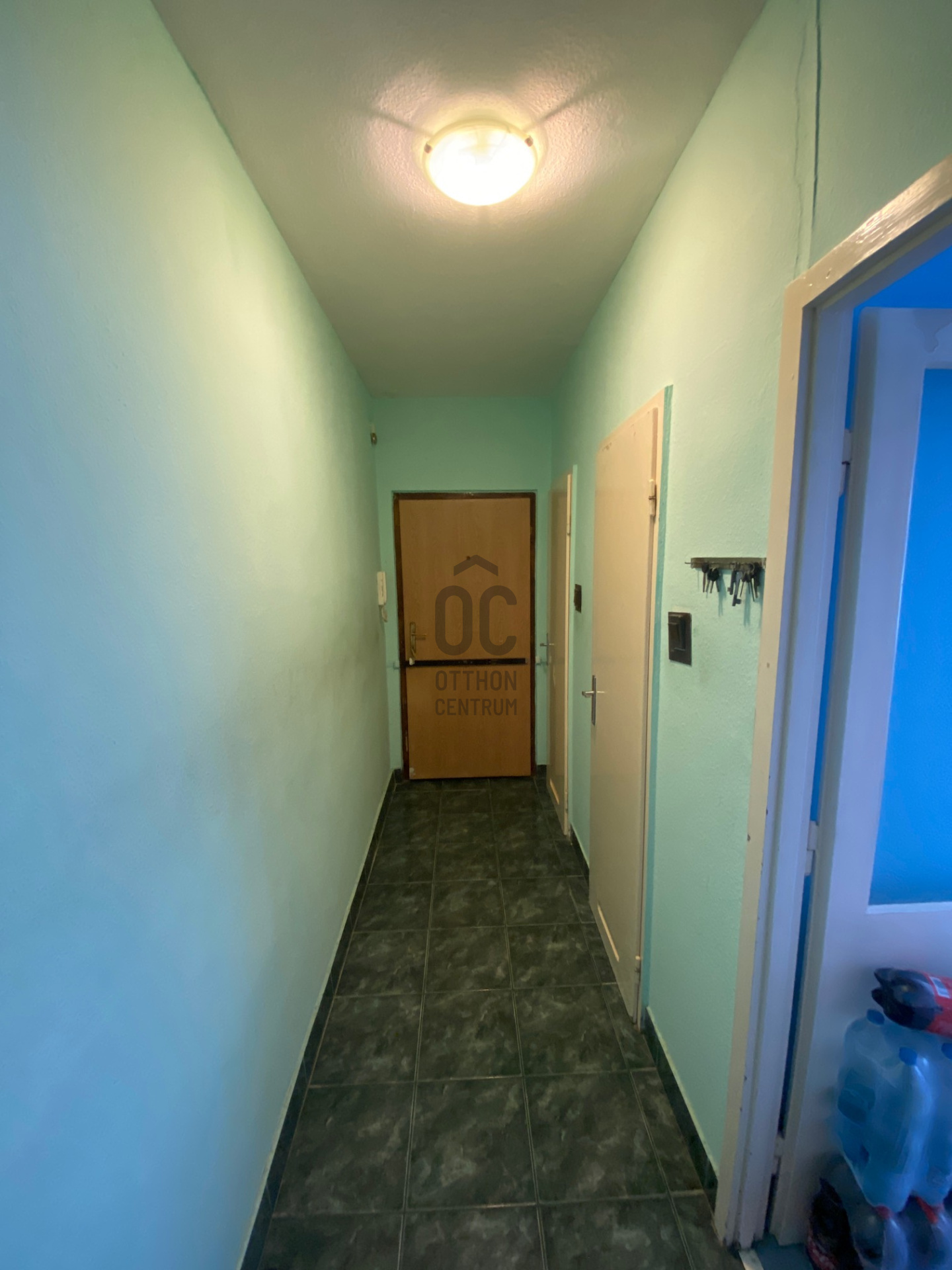 Gallery zoom image