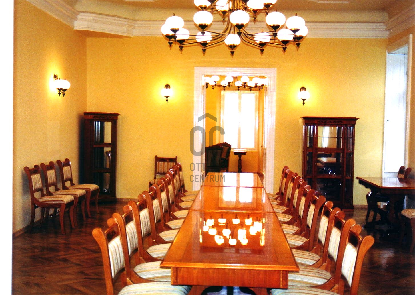 Gallery zoom image