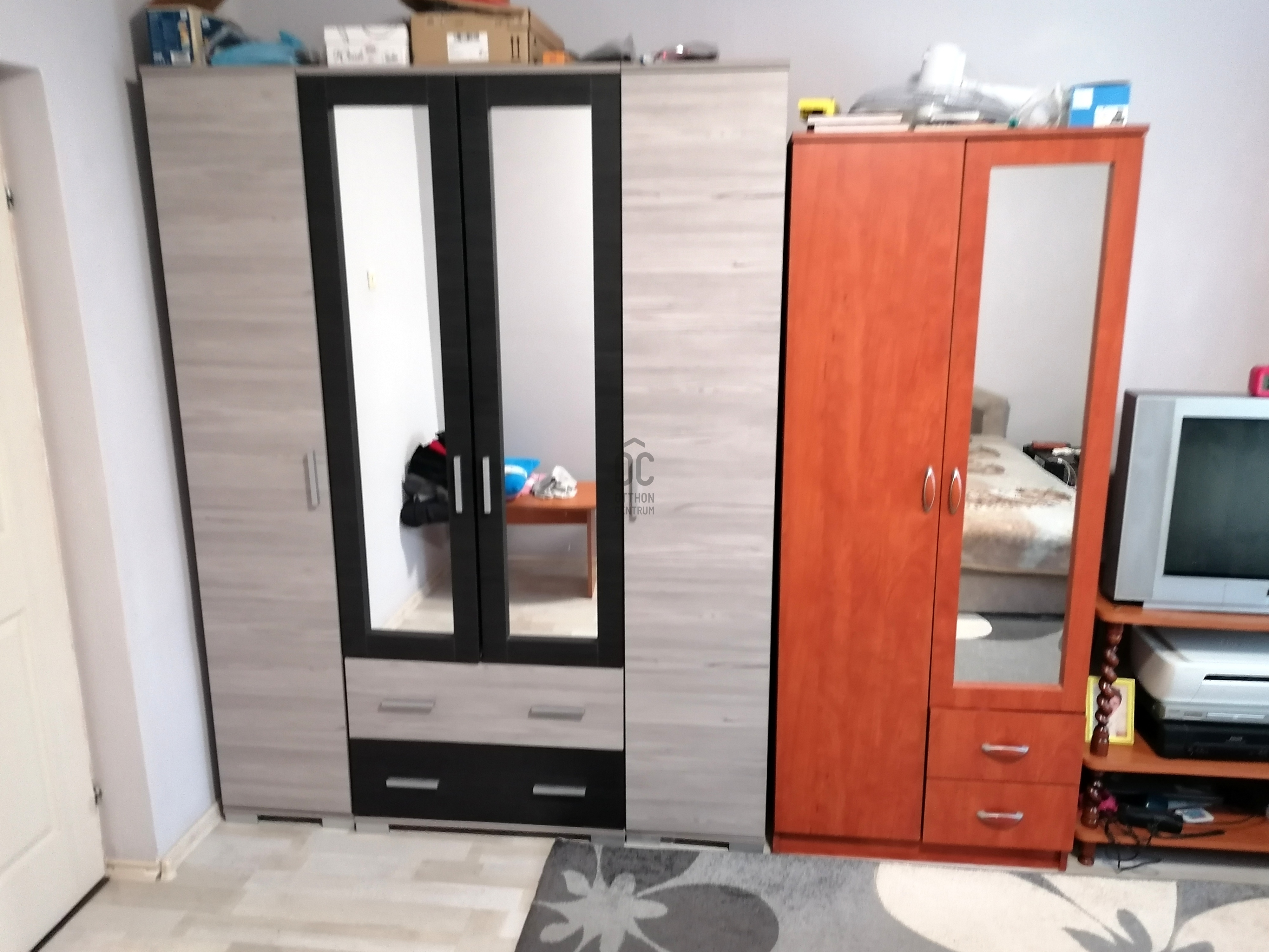 Gallery zoom image