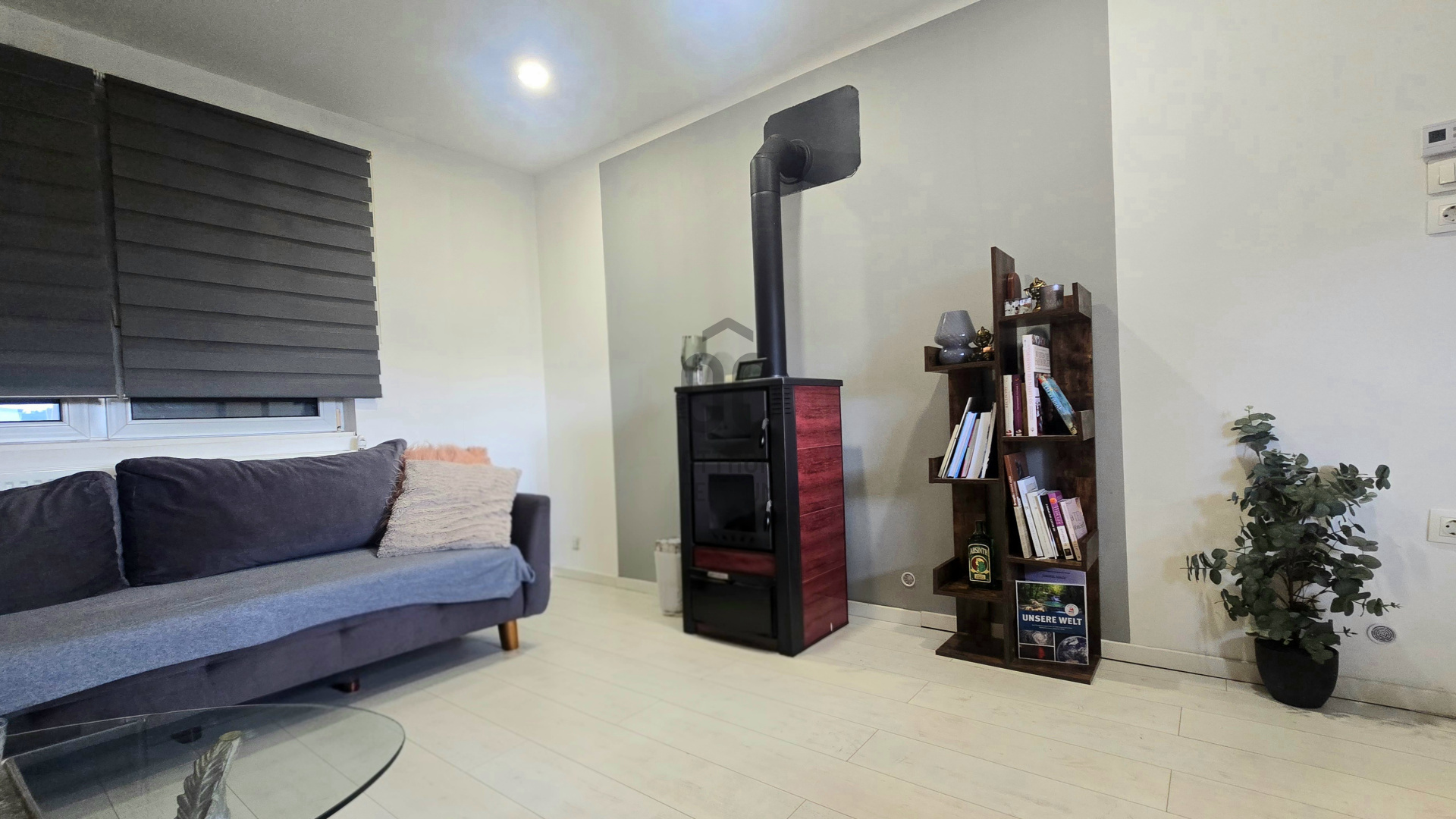 Gallery zoom image