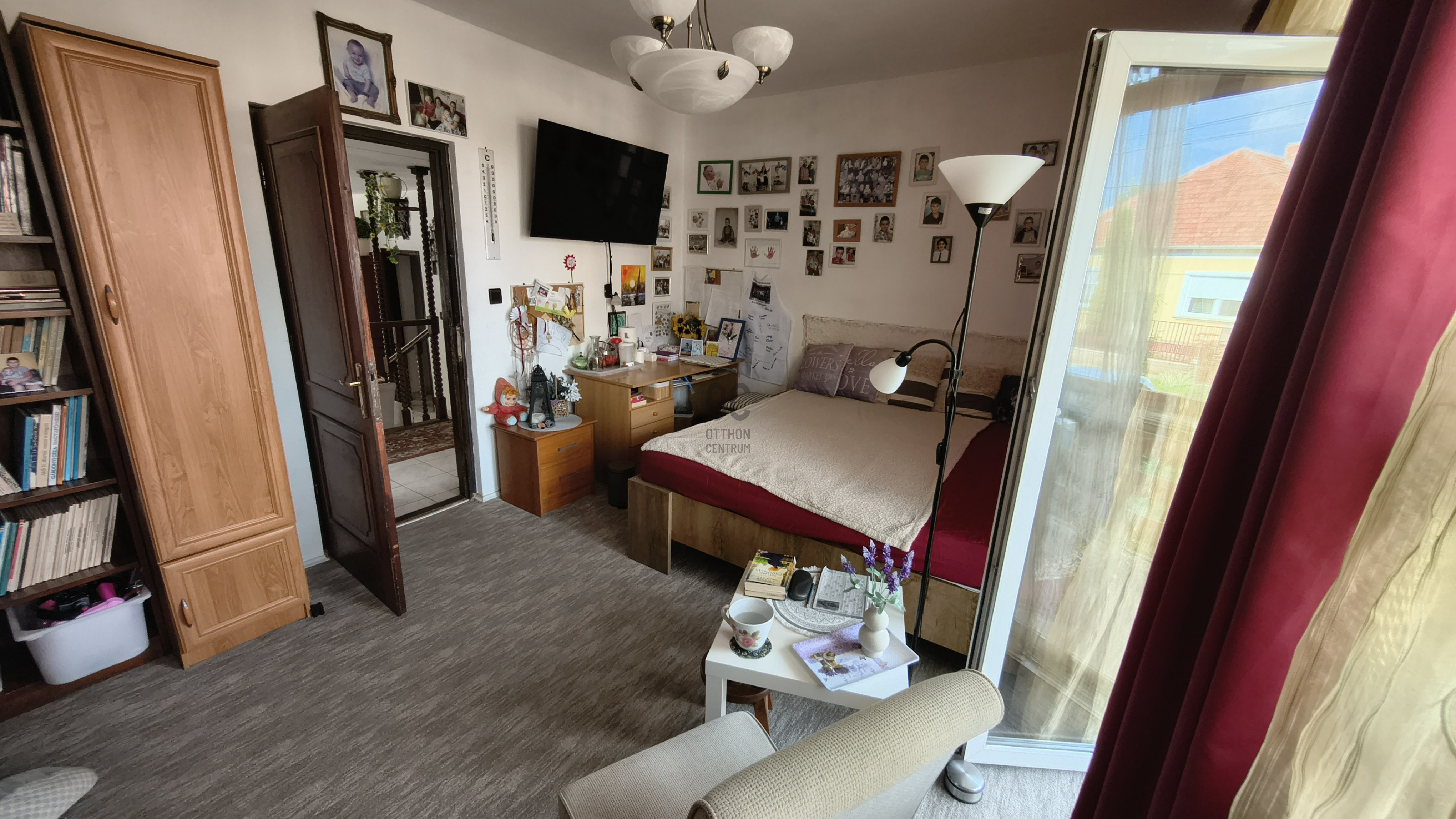Gallery zoom image