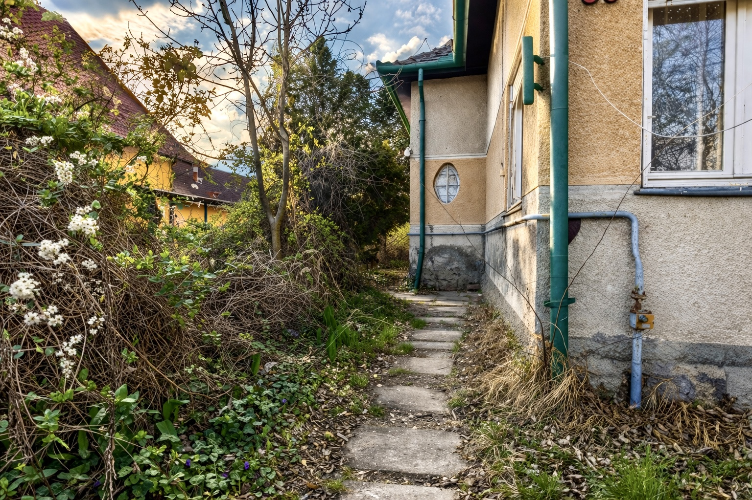 Gallery zoom image