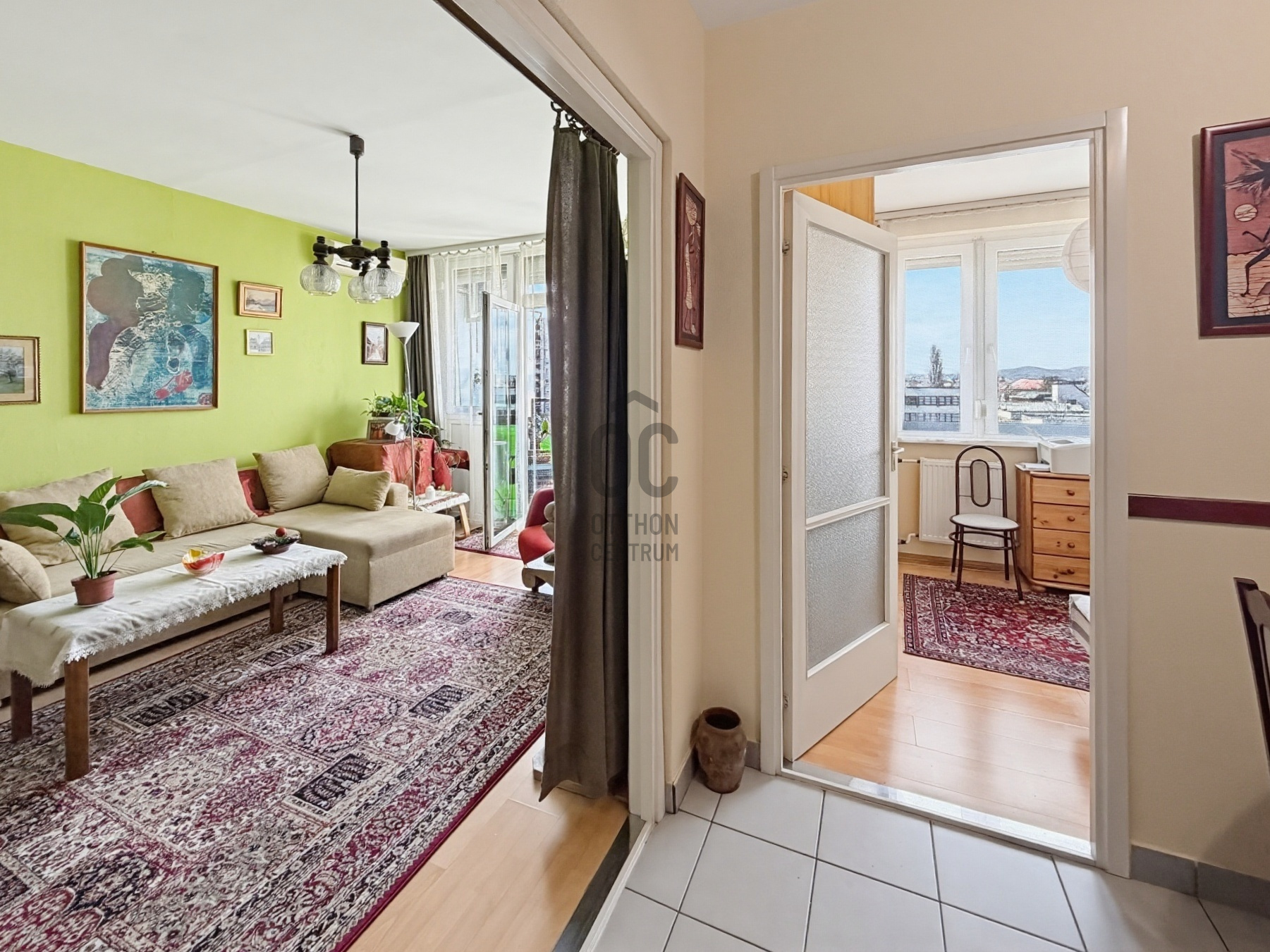 Gallery zoom image