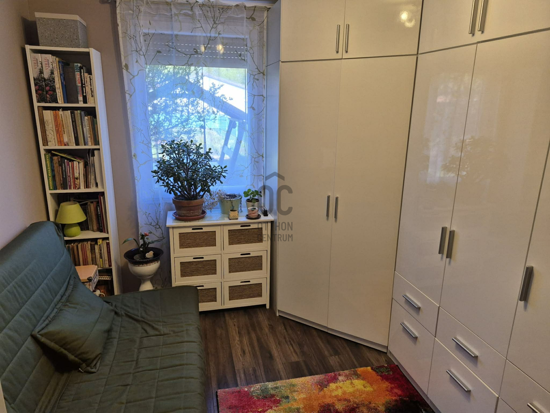 Gallery zoom image